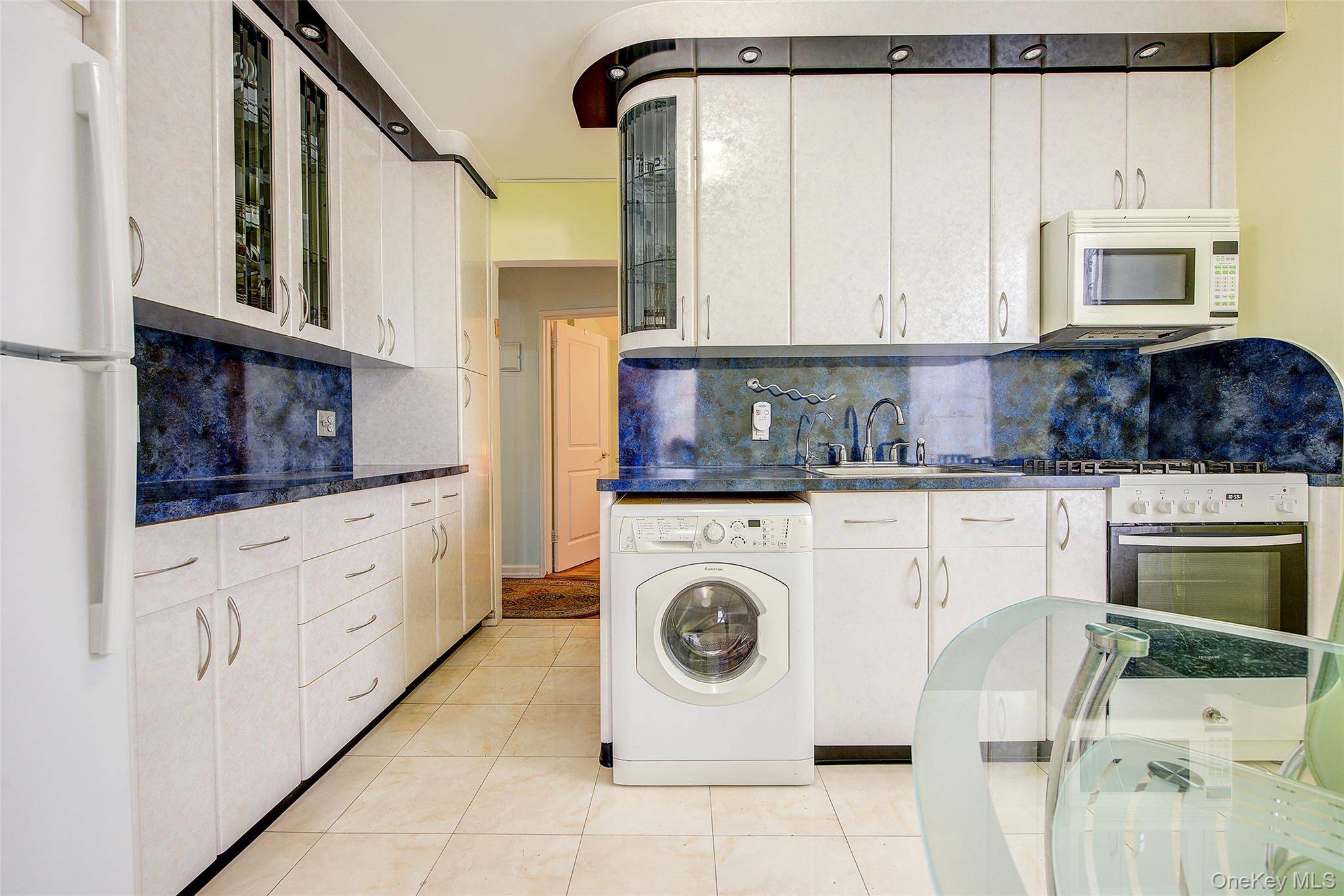 Apartamento de 2 Dormitorios en Venta en Forest Hills - Nueva York - EE. UU. - 8