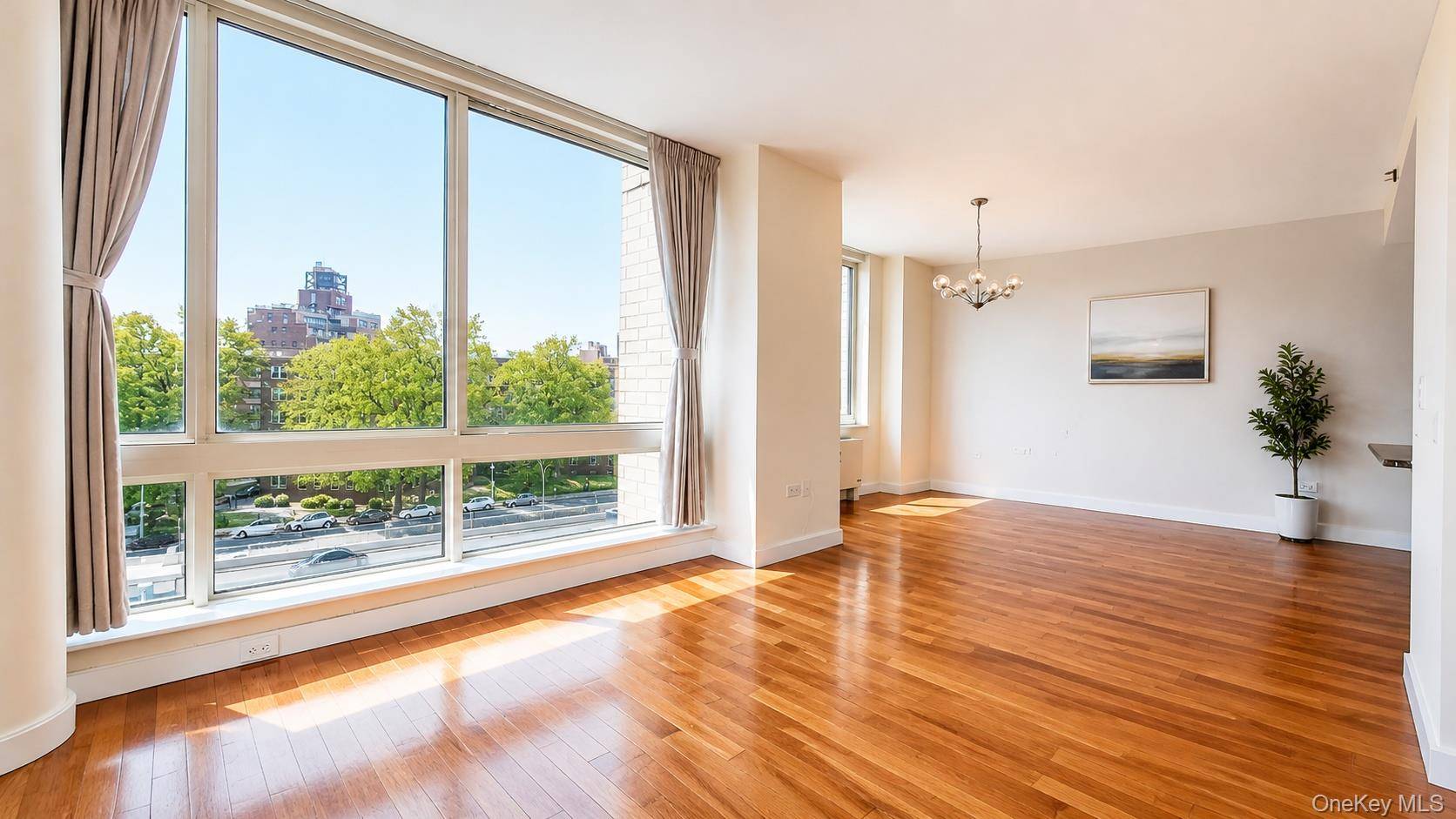 Apartamento com 2 Quartos à Venda em Forest Hills - Nova Iorque - EUA - 2
