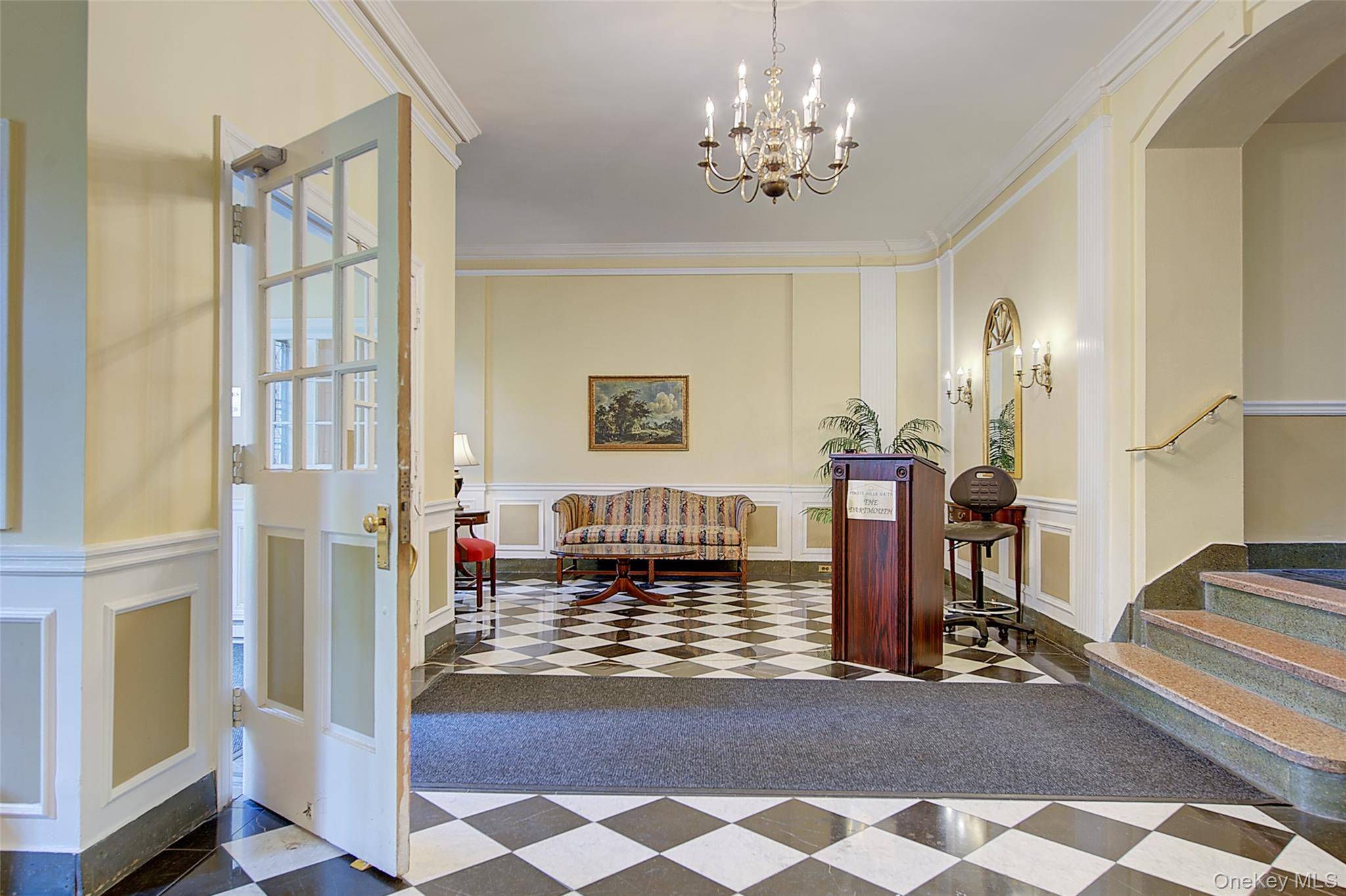 Apartamento de 2 Dormitorios en Venta en Forest Hills - Nueva York - EE. UU. - 2