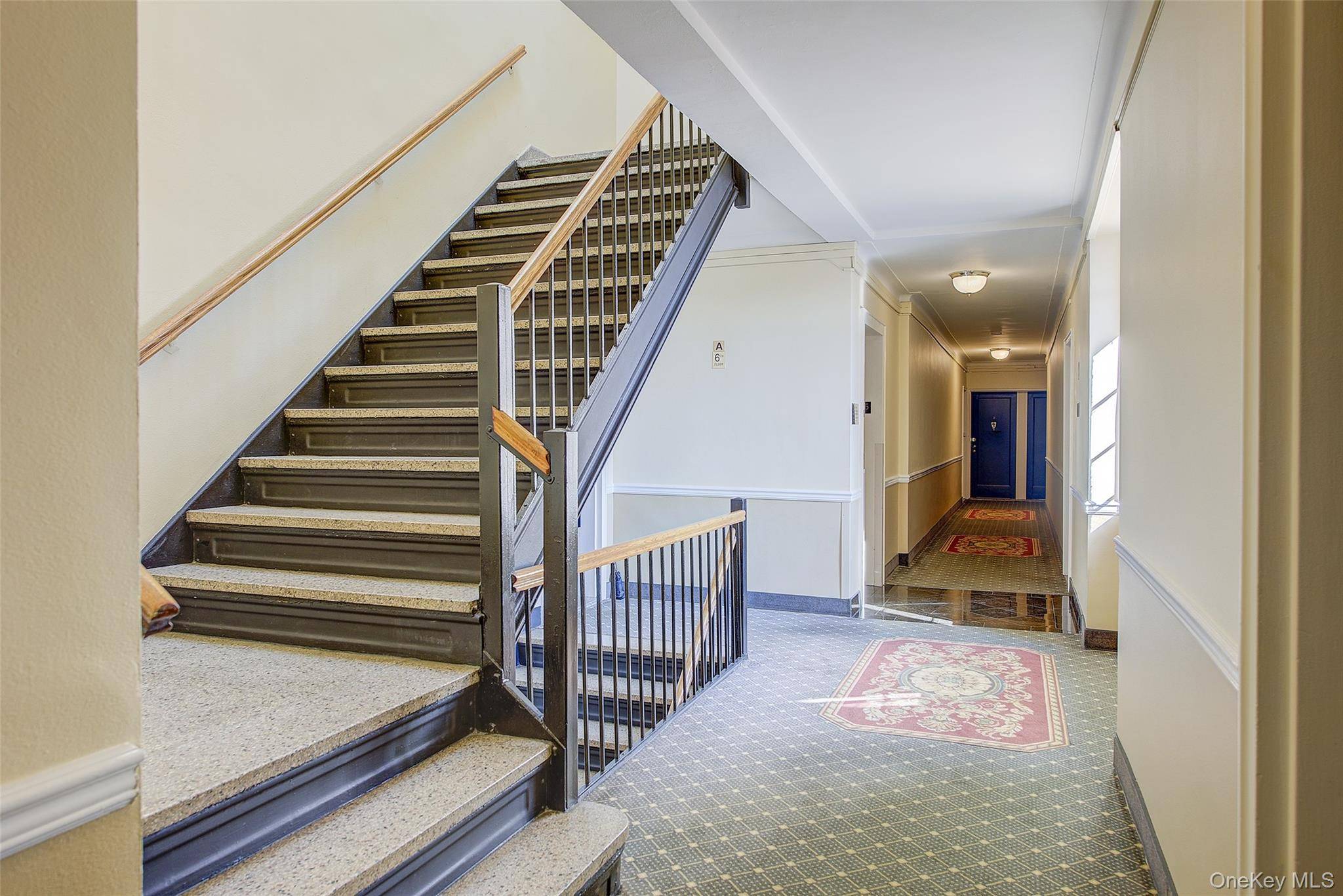 Apartamento de 2 Dormitorios en Venta en Forest Hills - Nueva York - EE. UU. - 3