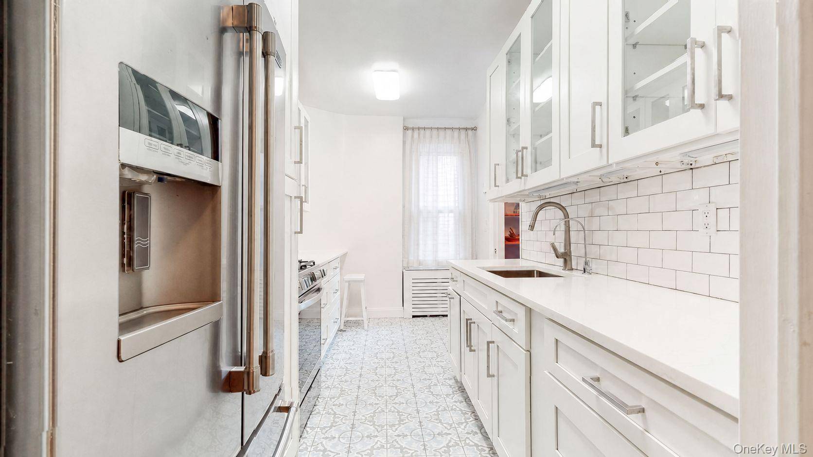 Apartamento de 2 Dormitorios en Venta en Forest Hills - Nueva York - EE. UU. - 4