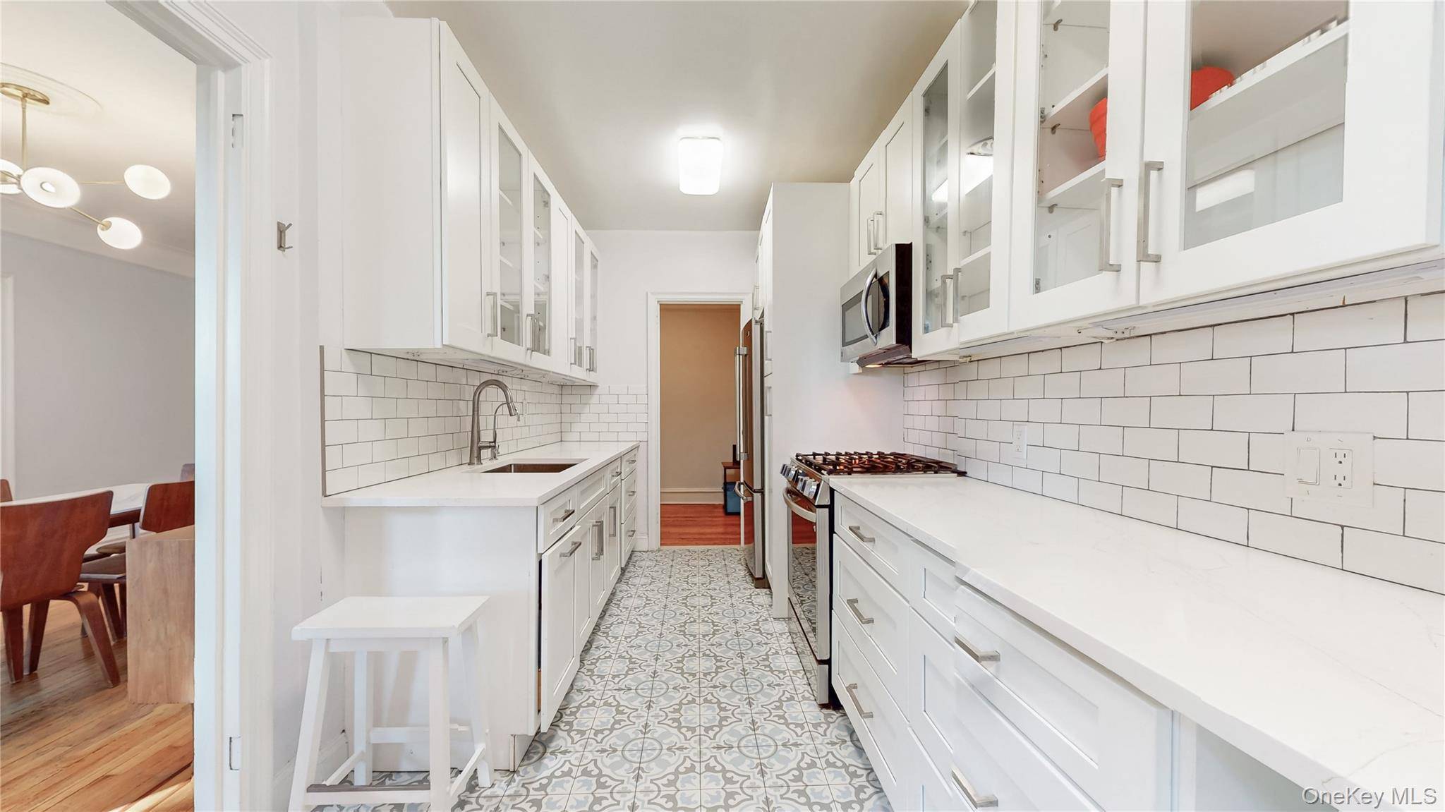 Apartamento de 2 Dormitorios en Venta en Forest Hills - Nueva York - EE. UU. - 5