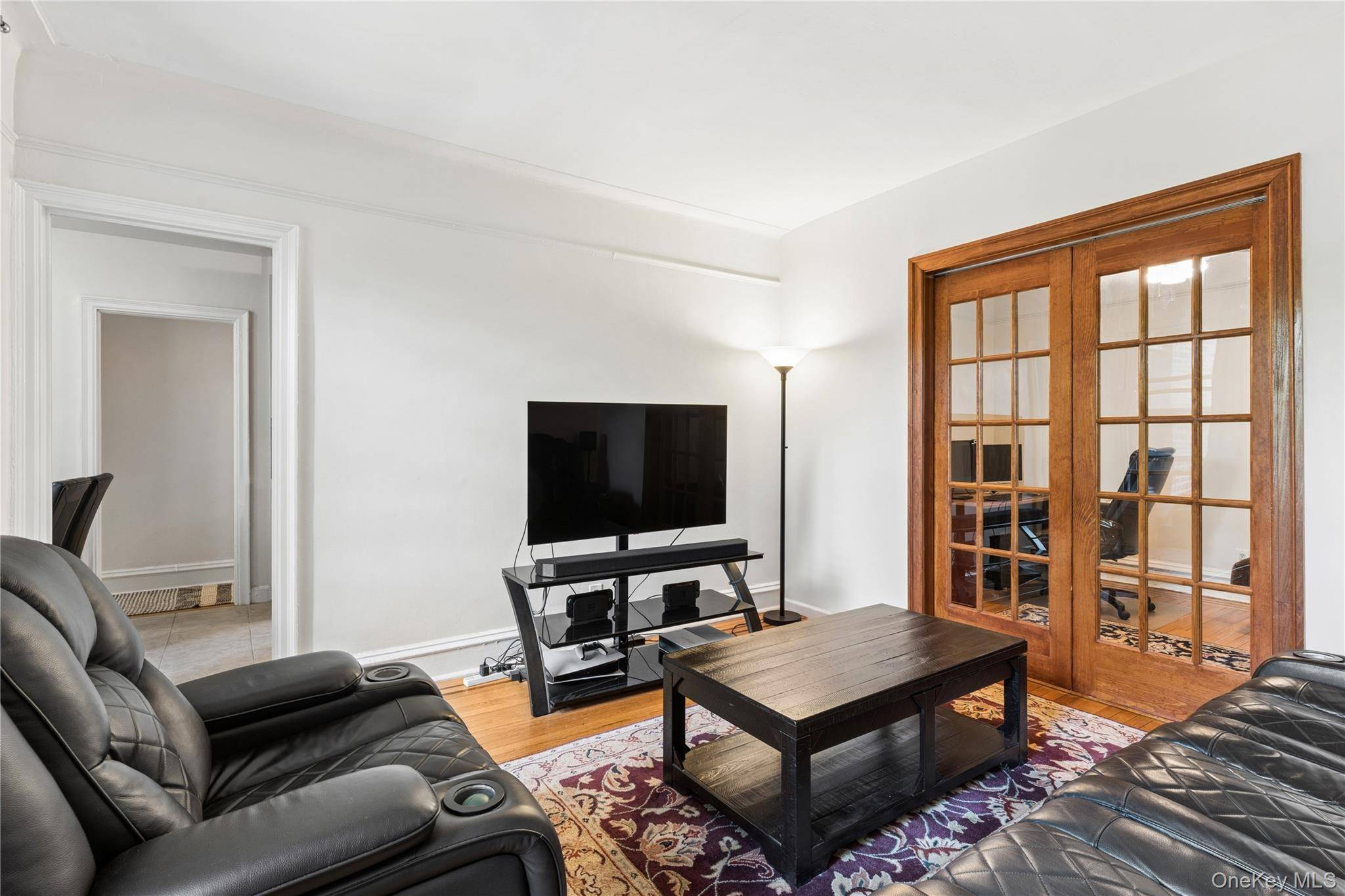 Apartamento de 2 Dormitorios en Venta en Forest Hills - Nueva York - EE. UU. - 3