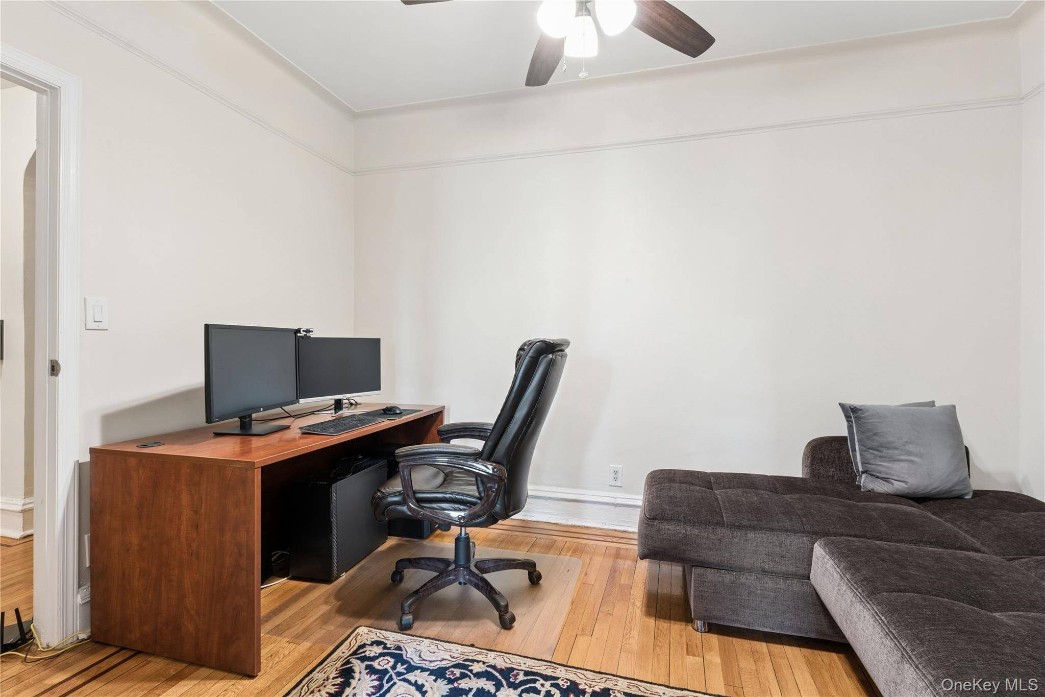 Apartamento de 2 Dormitorios en Venta en Forest Hills - Nueva York - EE. UU. - 4