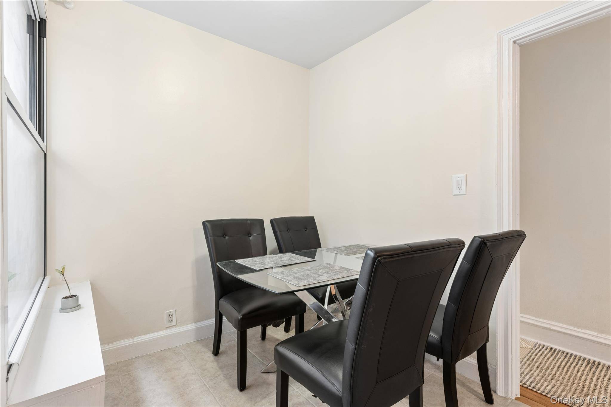 Apartamento de 2 Dormitorios en Venta en Forest Hills - Nueva York - EE. UU. - 7