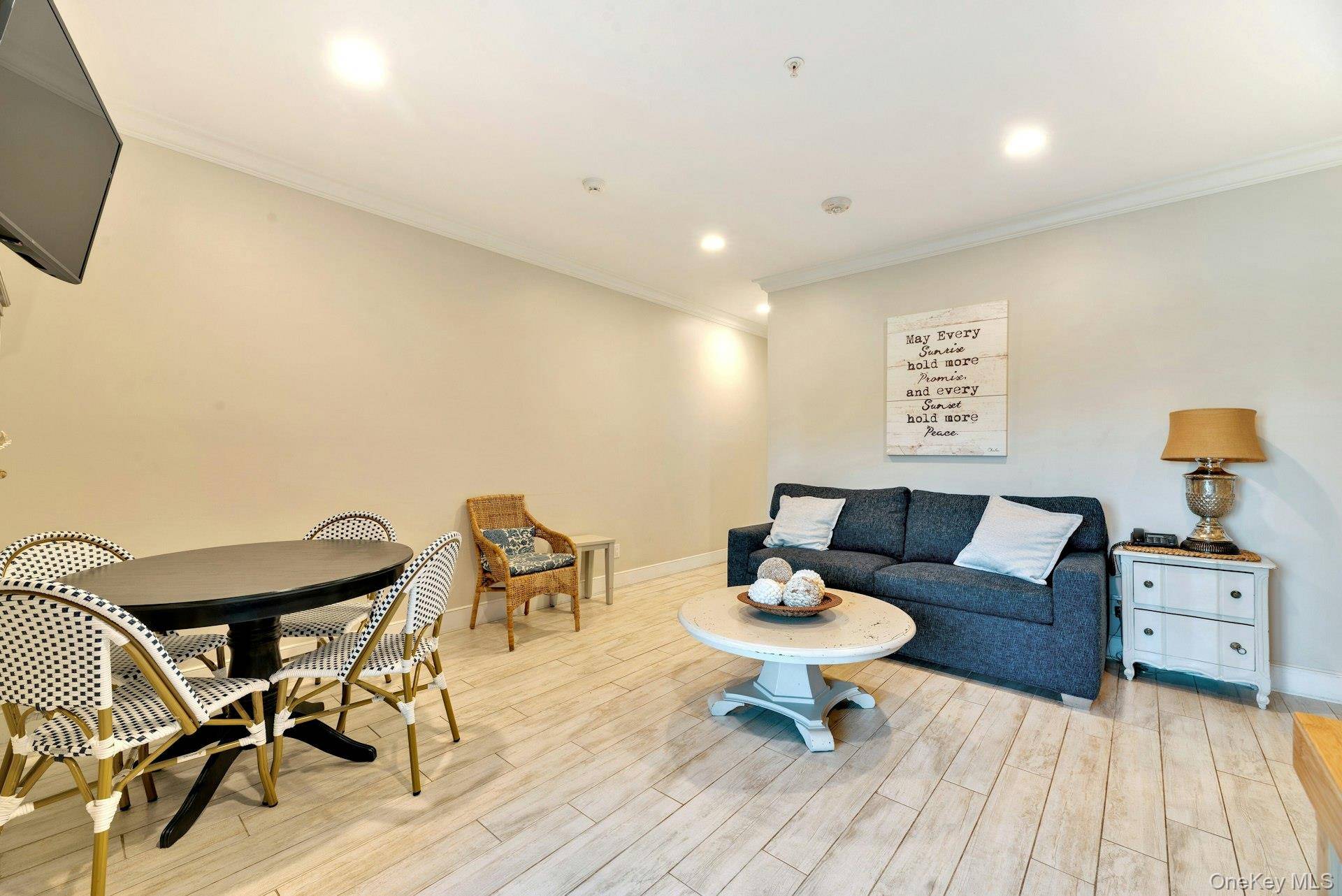 Appartement de 2 Chambres à Vendre à Greenport, New York, États-Unis - 5