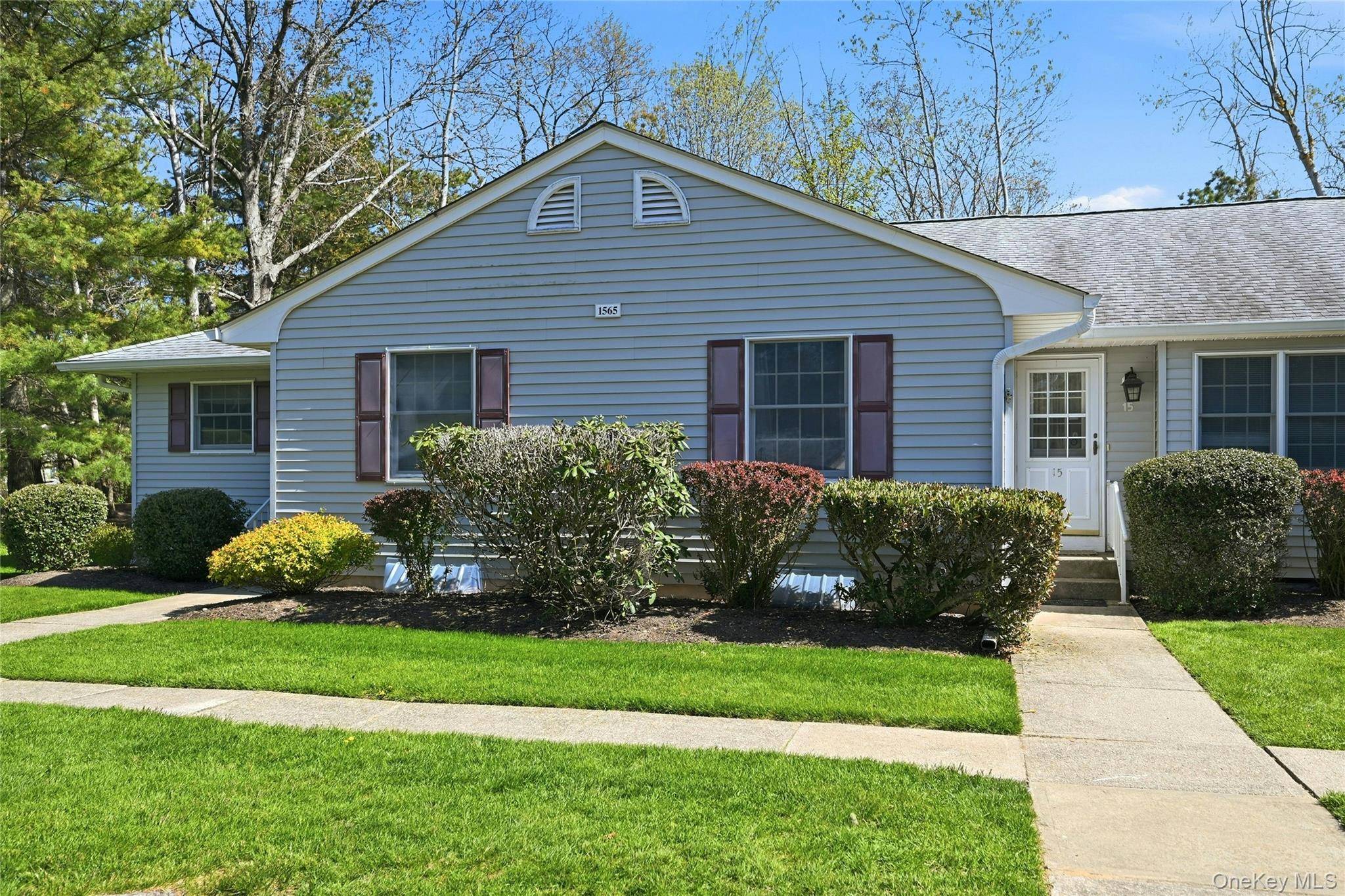 2 Bedroom Home for Sale in Greenport - New York - USA - 2