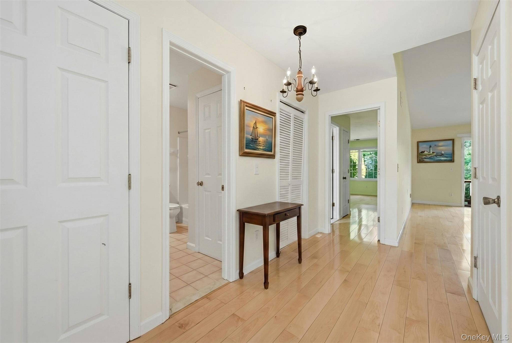 2 Bedroom Home for Sale in Greenport - New York - USA - 3