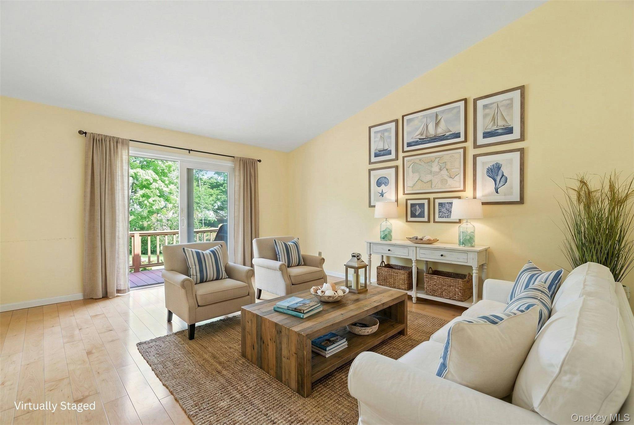 2 Bedroom Home for Sale in Greenport - New York - USA - 4