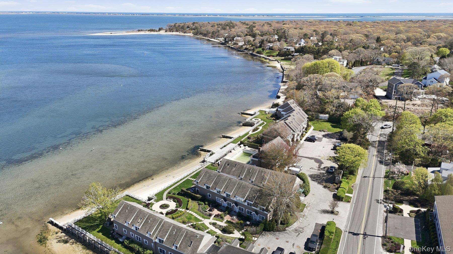 Apartamento com 2 Quartos à Venda em Hampton Bays - Nova Iorque - EUA - 2