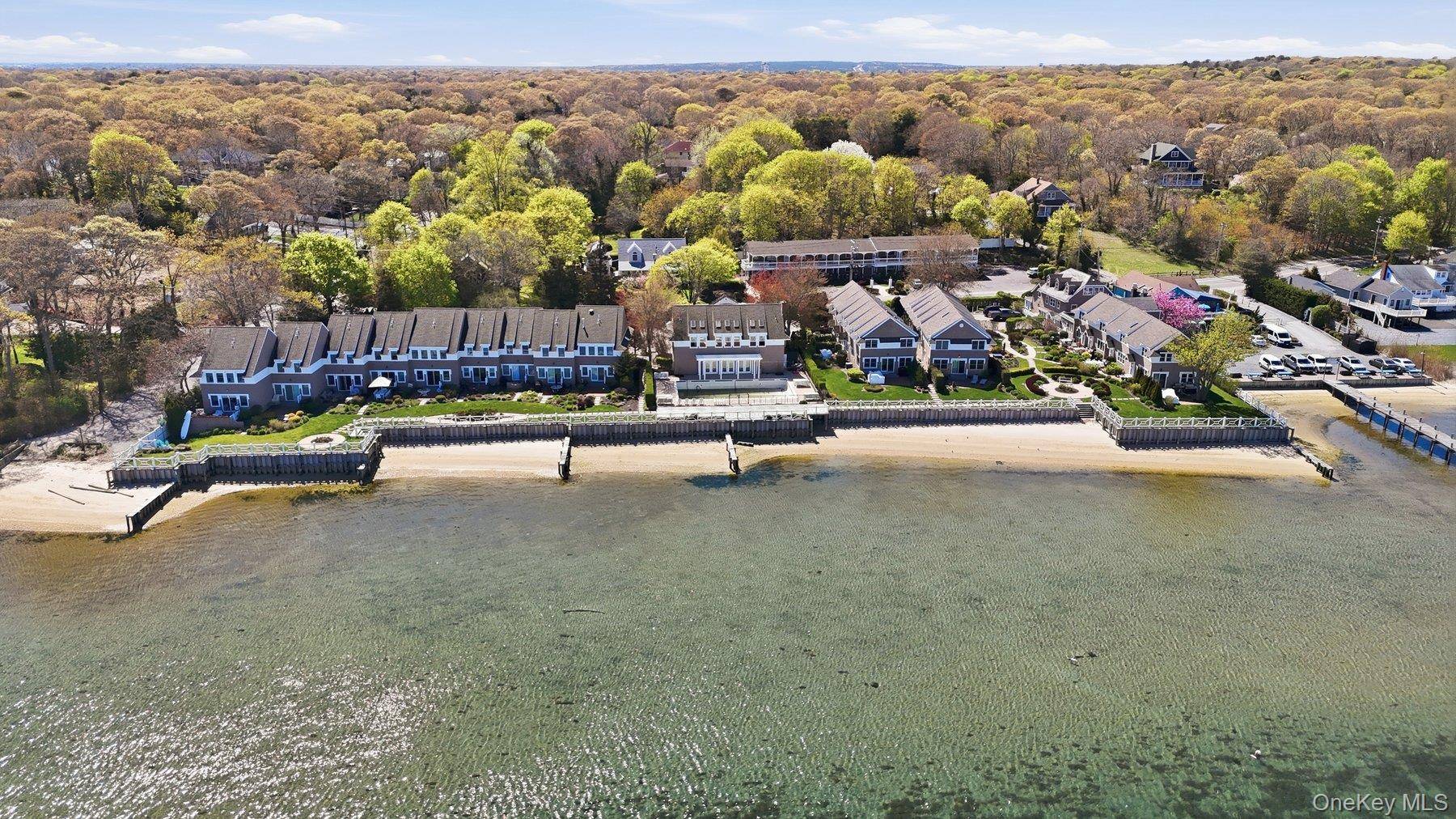 Apartamento com 2 Quartos à Venda em Hampton Bays - Nova Iorque - EUA - 3