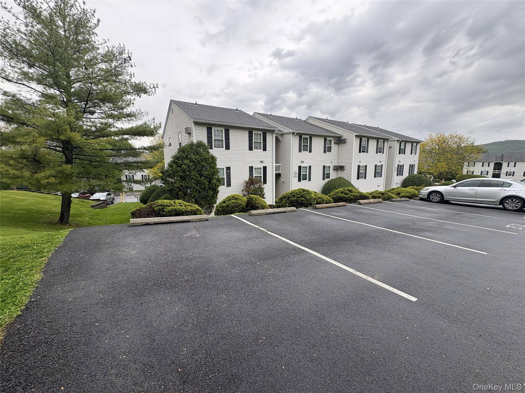 2 Bedroom Home for Sale in Harriman - New York - USA - 1