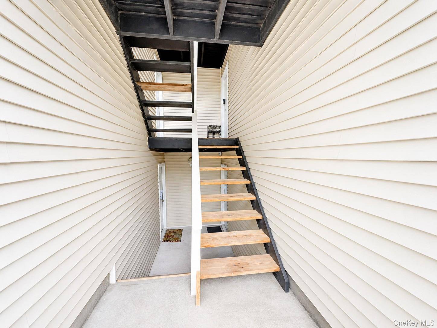 2 Bedroom Home for Sale in Harriman - New York - USA - 3