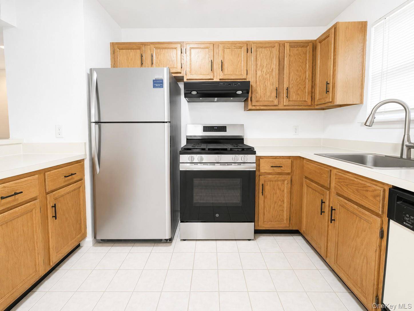 2 Bedroom Home for Sale in Harriman - New York - USA - 6