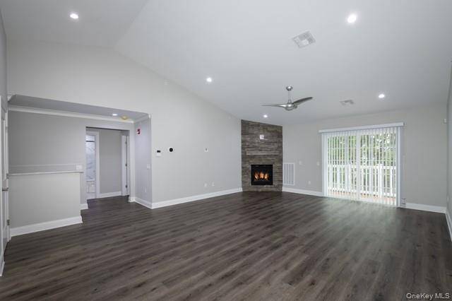 Apartamento com 2 Quartos à Venda em Holbrook - Nova Iorque - EUA - 6