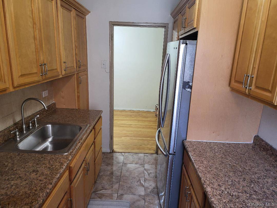 Apartamento com 2 Quartos à Venda em Hollis - Nova Iorque - EUA - 5
