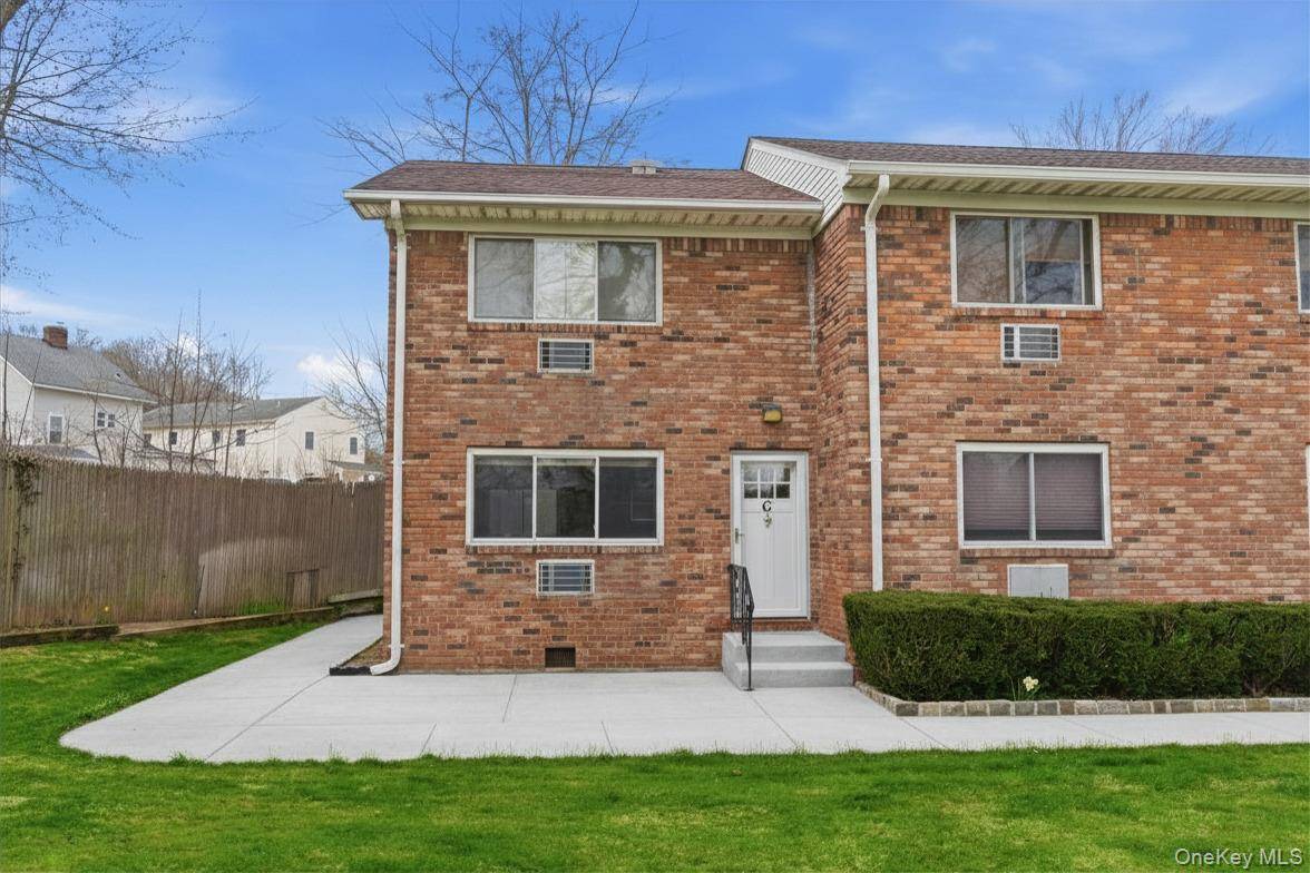 Apartamento de 2 Dormitorios en Venta en Huntington - Nueva York - EE. UU. - 1