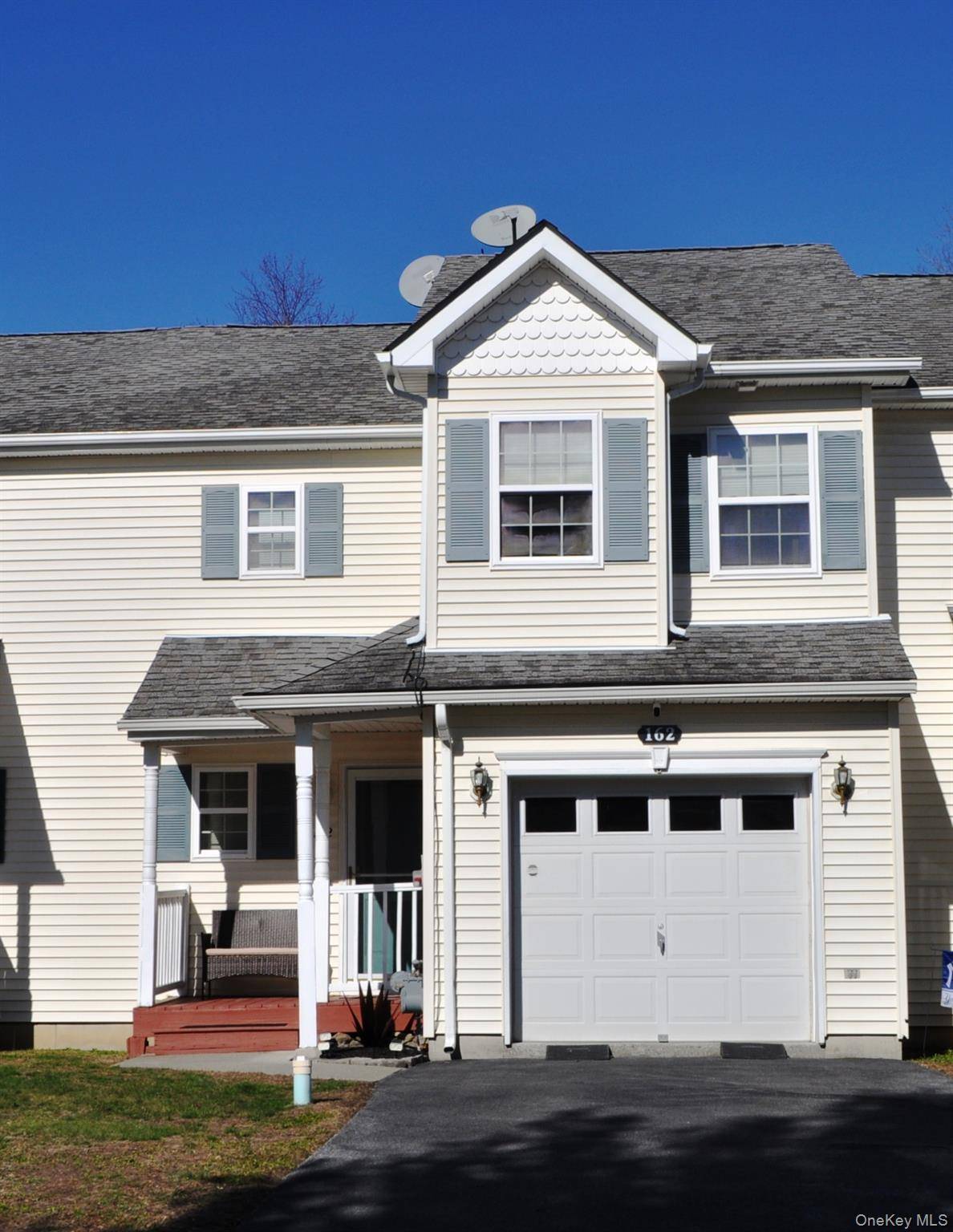 2 Bedroom Home for Sale in Hyde Park - New York - USA - 1