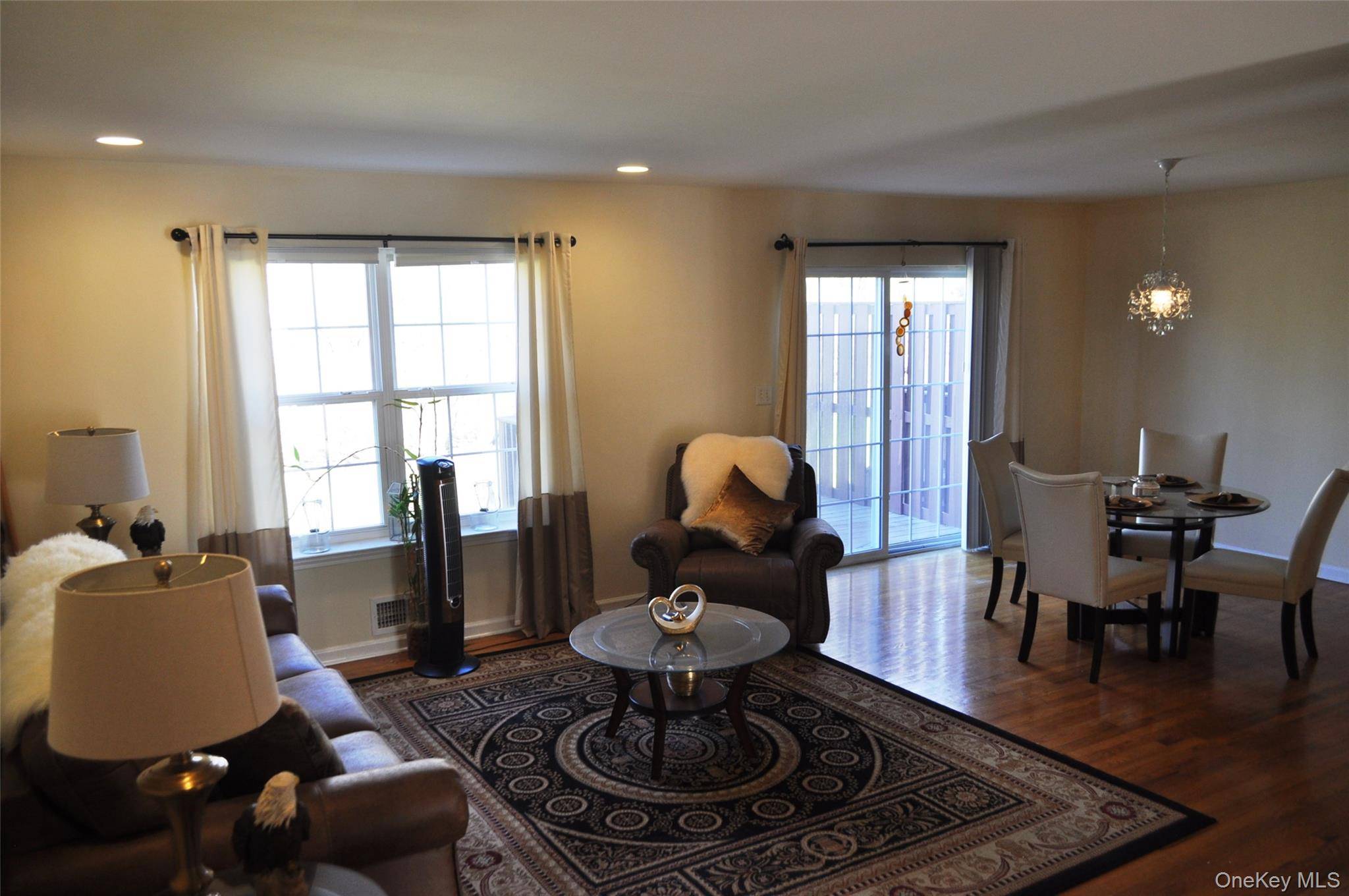 2 Bedroom Home for Sale in Hyde Park - New York - USA - 4
