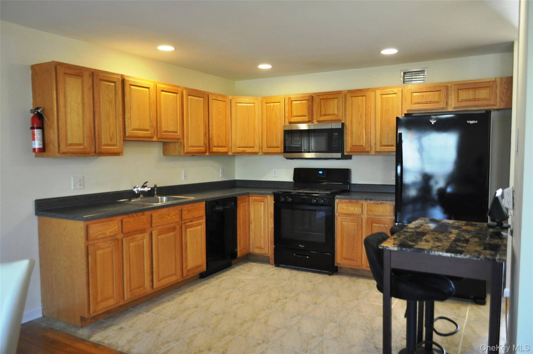 2 Bedroom Home for Sale in Hyde Park - New York - USA - 8
