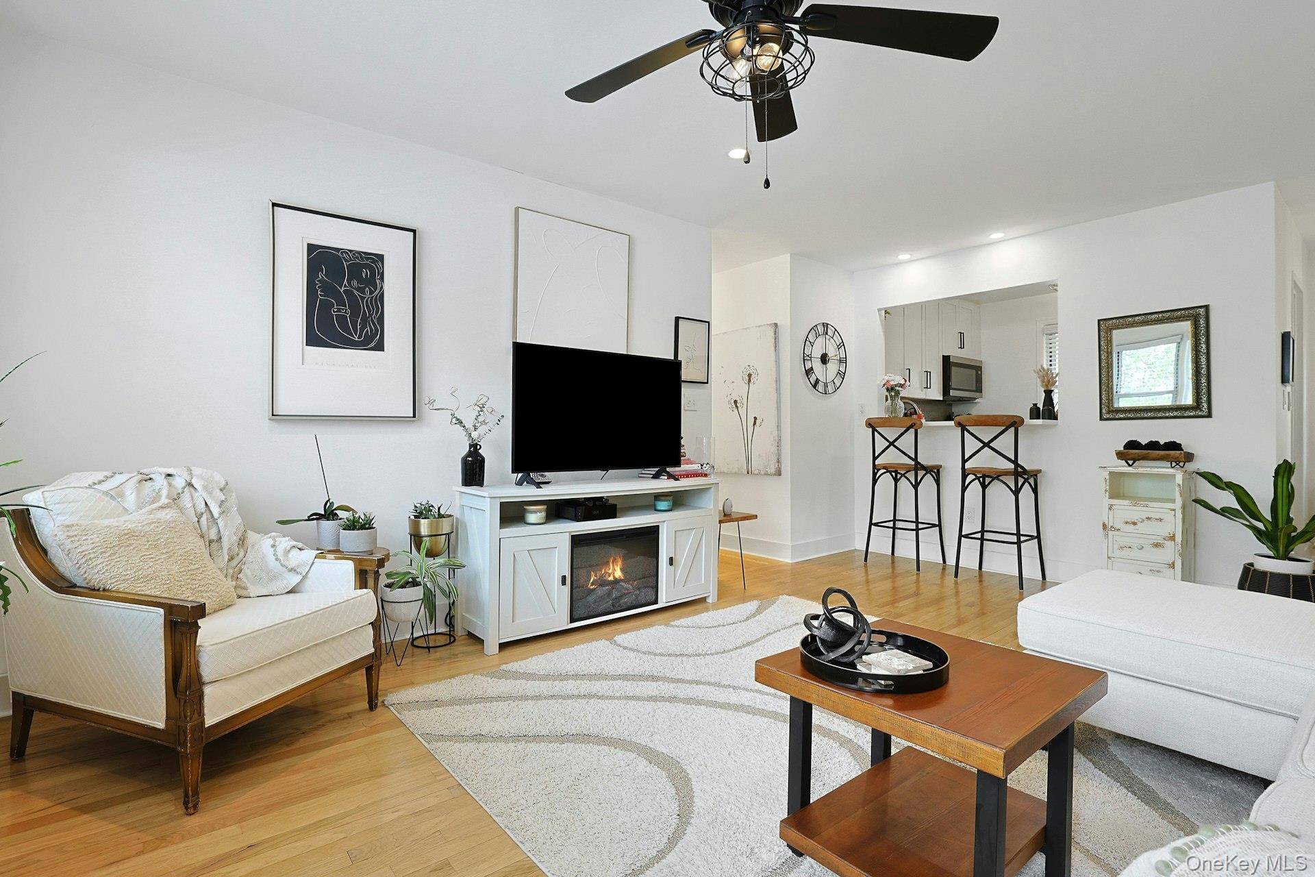 Apartamento com 2 Quartos à Venda em Irvington - Nova Iorque - EUA - 4