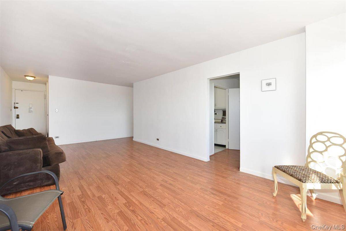 Apartamento com 2 Quartos à Venda em Jamaica Estates - Nova Iorque - EUA - 2
