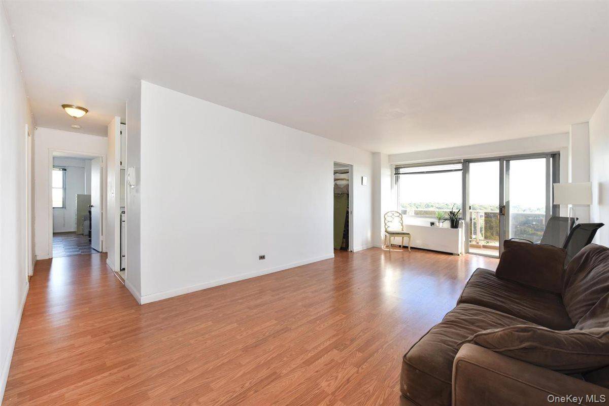 Apartamento com 2 Quartos à Venda em Jamaica Estates - Nova Iorque - EUA - 3