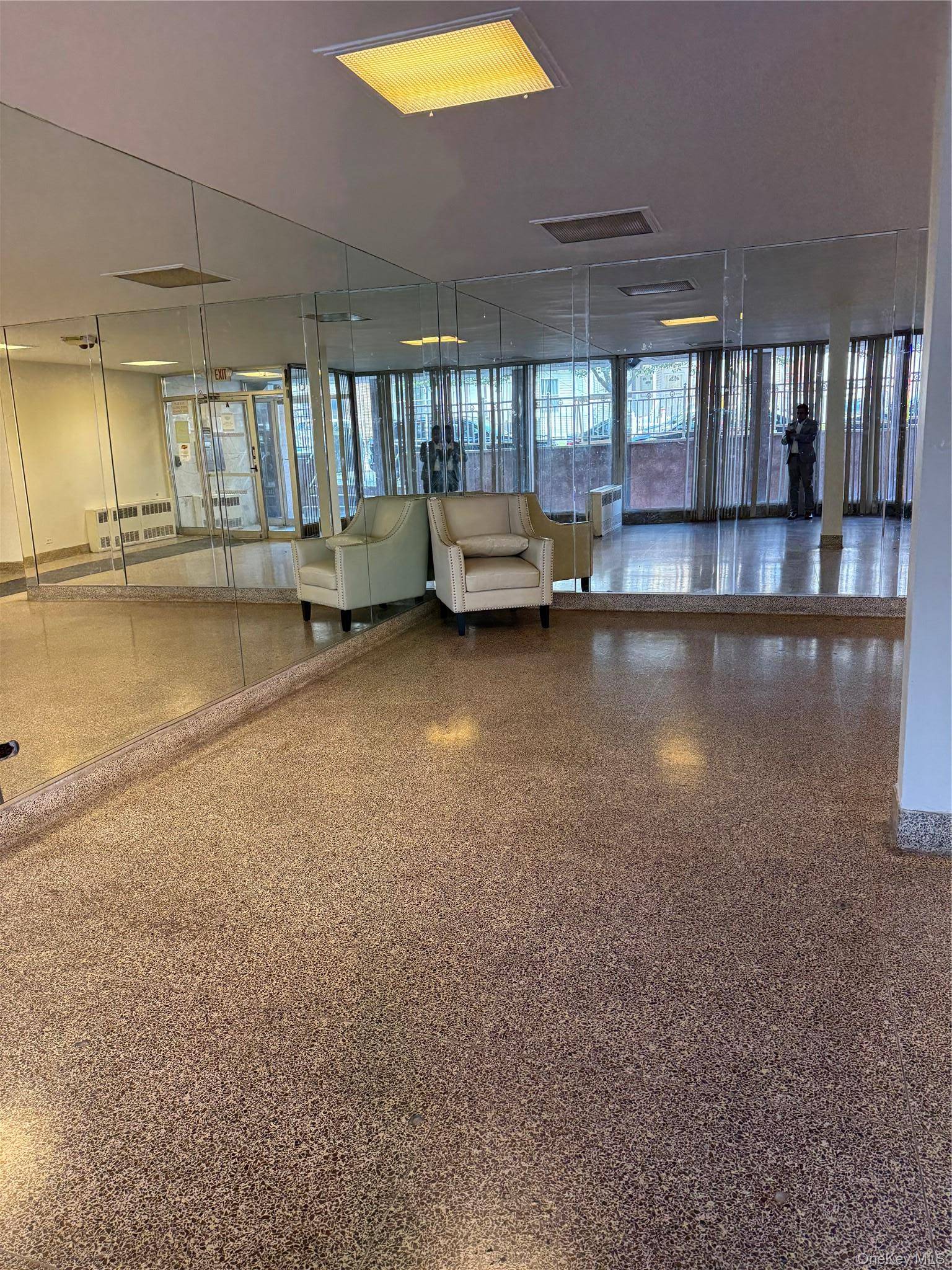 Apartamento com 2 Quartos à Venda em Jamaica - Nova Iorque - EUA - 3