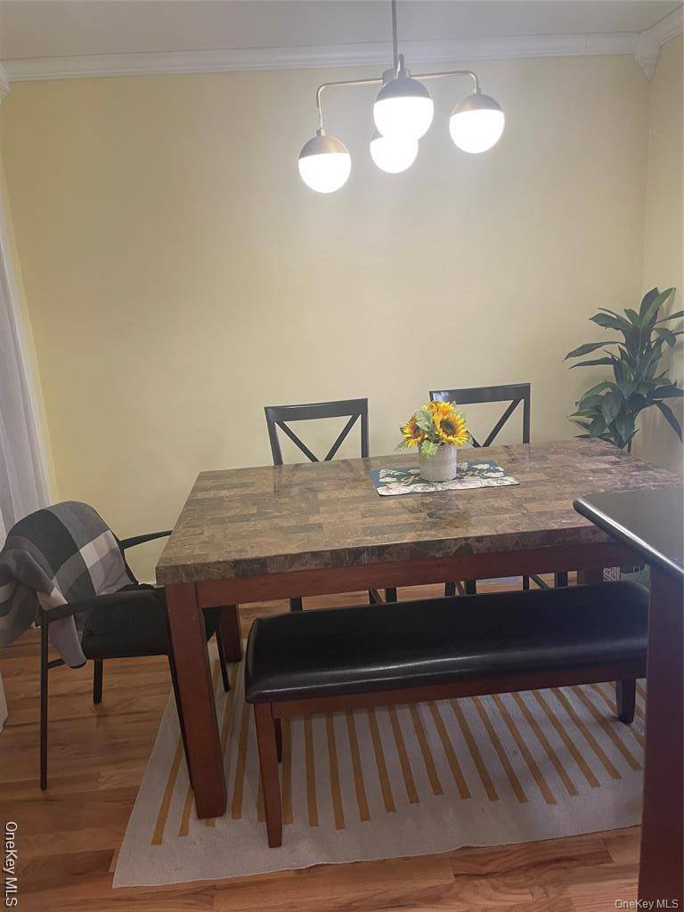 Apartamento com 2 Quartos à Venda em Kew Garden Hills - Nova Iorque - EUA - 3