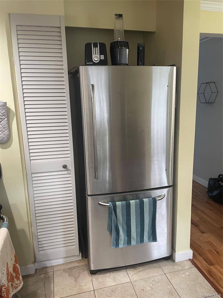 Apartamento com 2 Quartos à Venda em Kew Garden Hills - Nova Iorque - EUA - 4