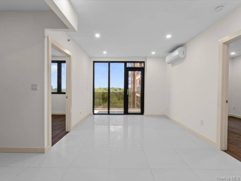 Apartamento com 2 Quartos à Venda em Kew Gardens - Nova Iorque - EUA - 3