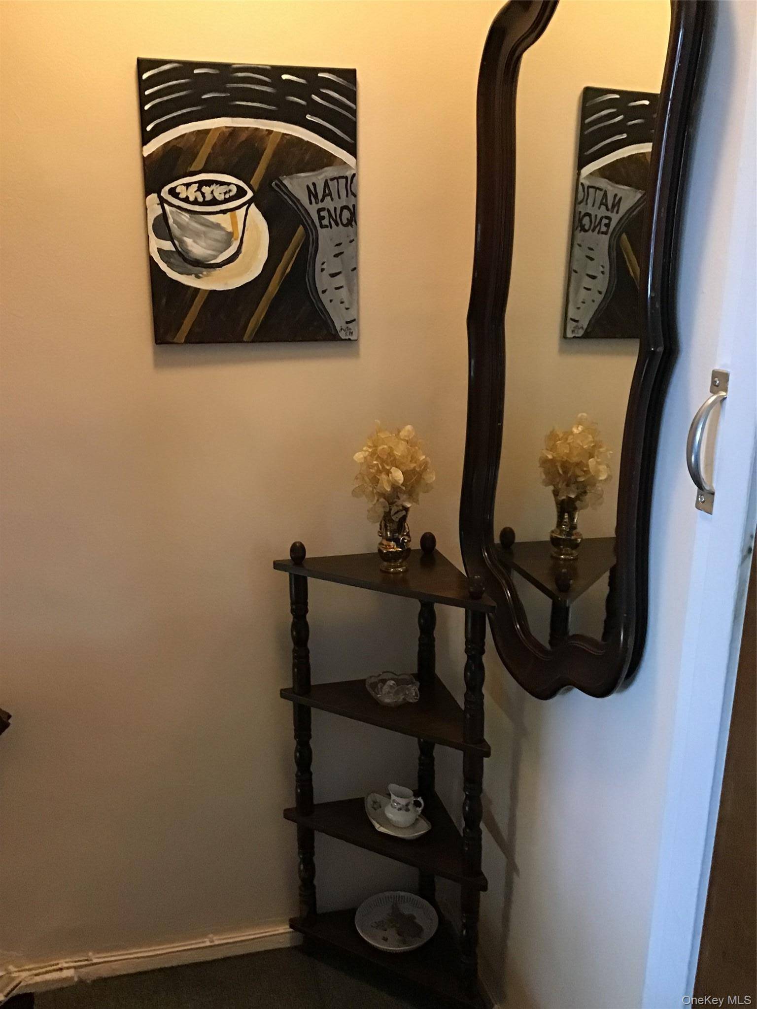 Apartamento de 2 Dormitorios en Venta en Little Neck - Nueva York - EE. UU. - 3