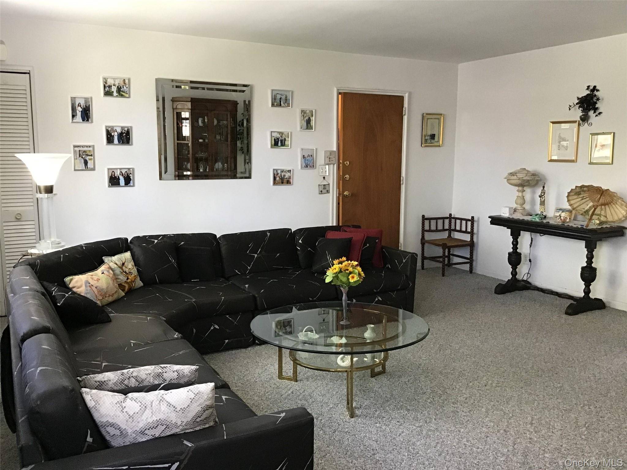 Apartamento de 2 Dormitorios en Venta en Little Neck - Nueva York - EE. UU. - 5