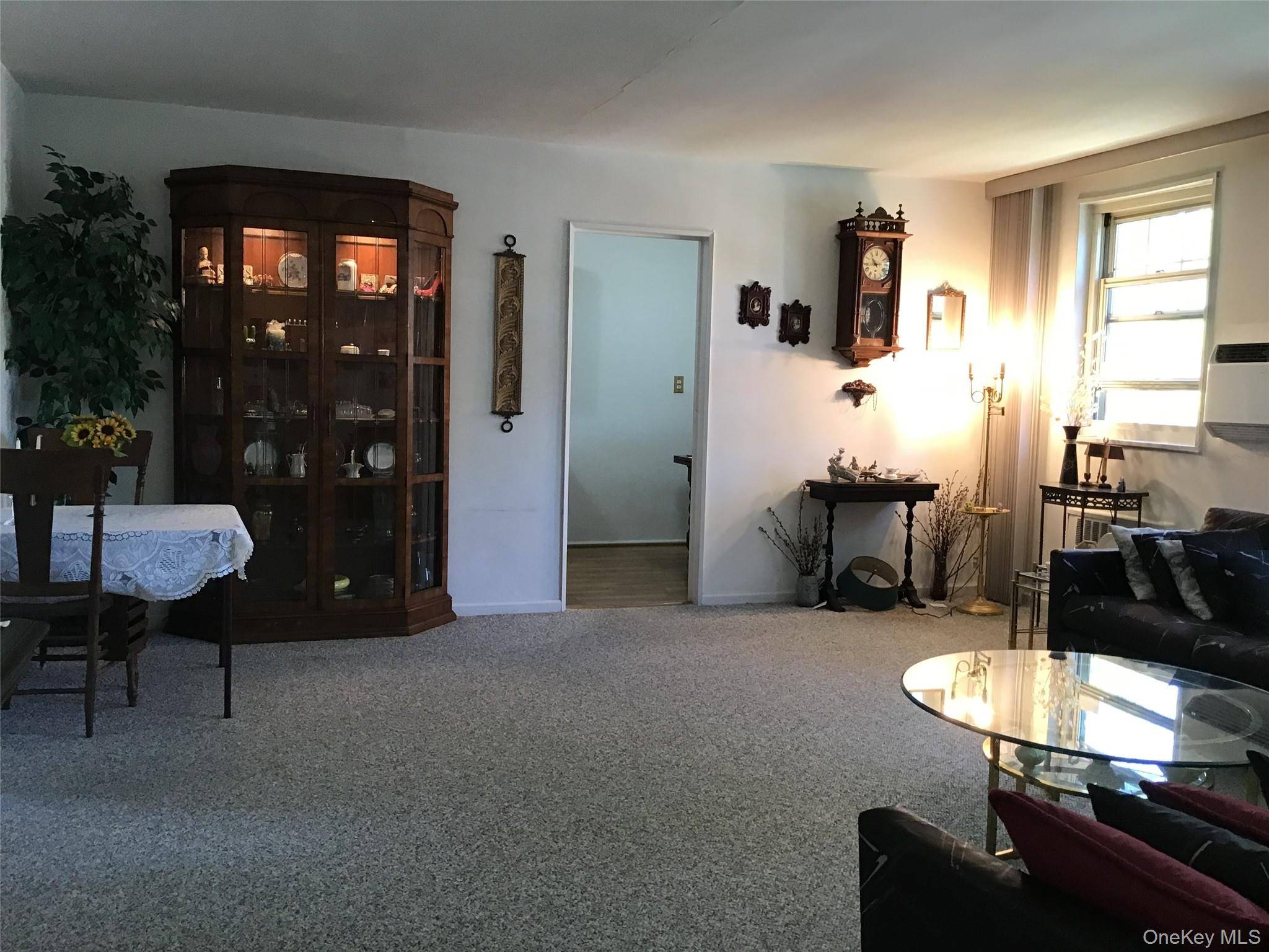 Apartamento de 2 Dormitorios en Venta en Little Neck - Nueva York - EE. UU. - 6