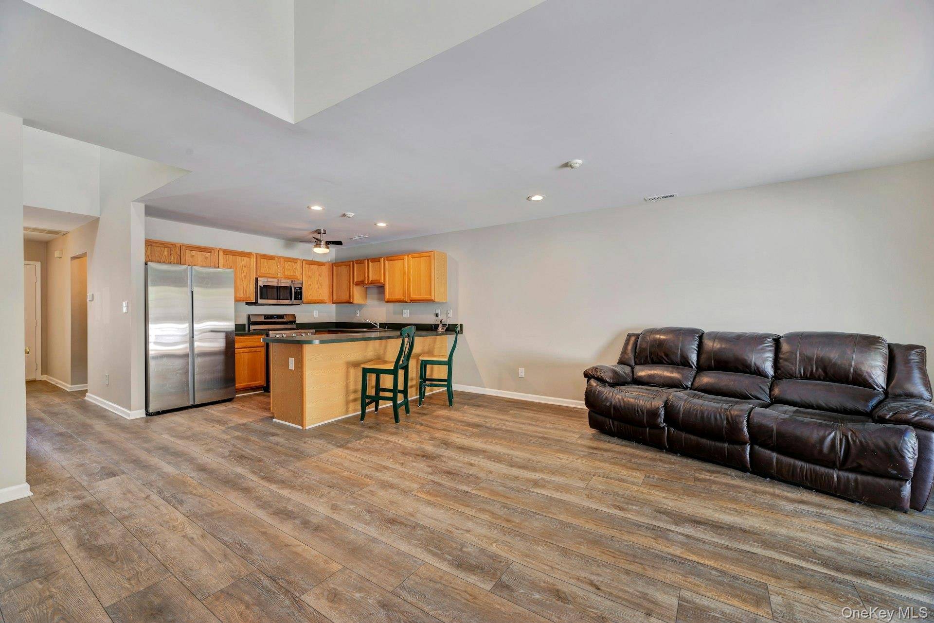 Apartamento com 2 Quartos à Venda em Manorville - Nova Iorque - EUA - 6