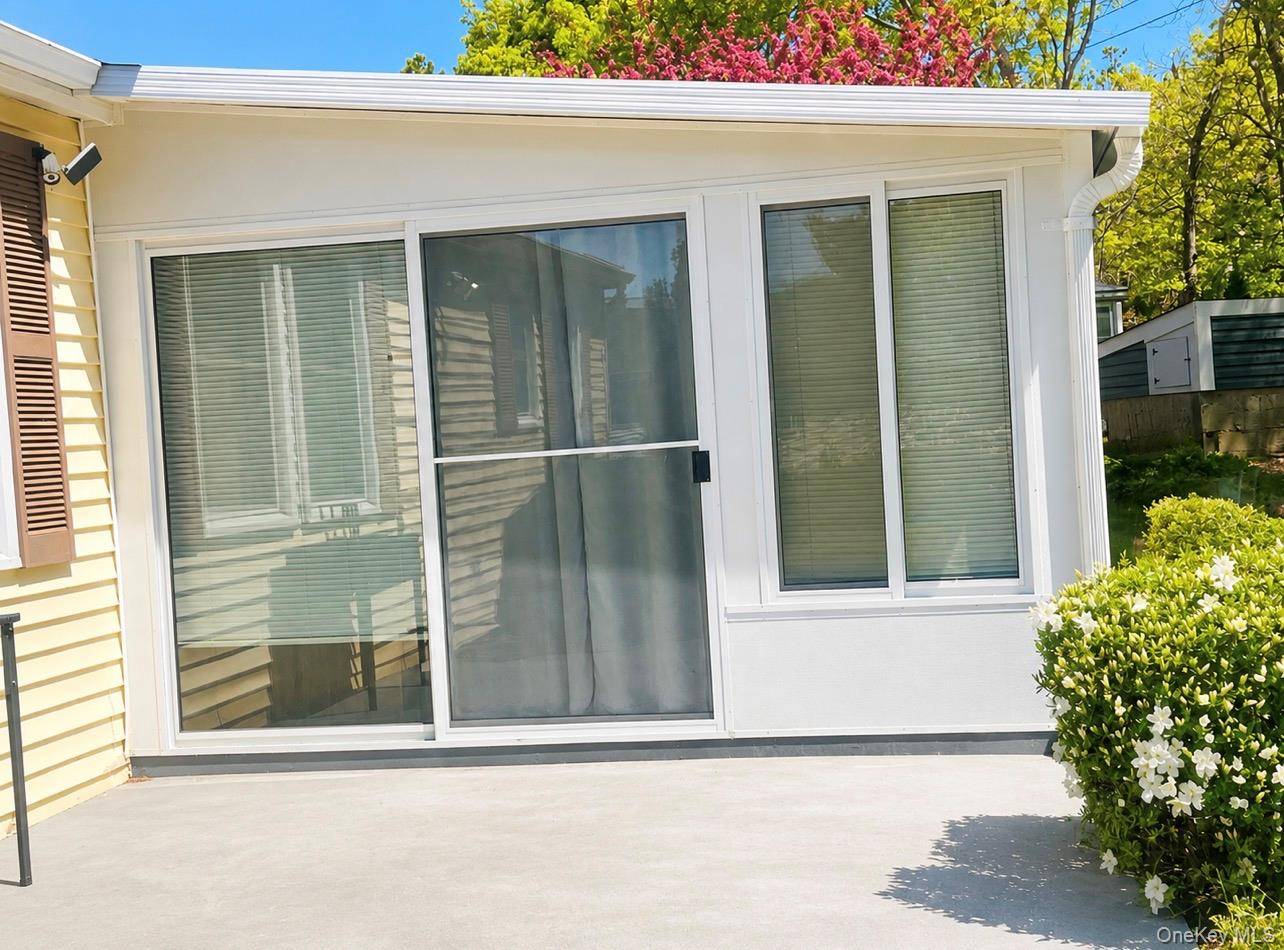 Apartamento de 2 Dormitorios en Venta en Manorville - Nueva York - EE. UU. - 3
