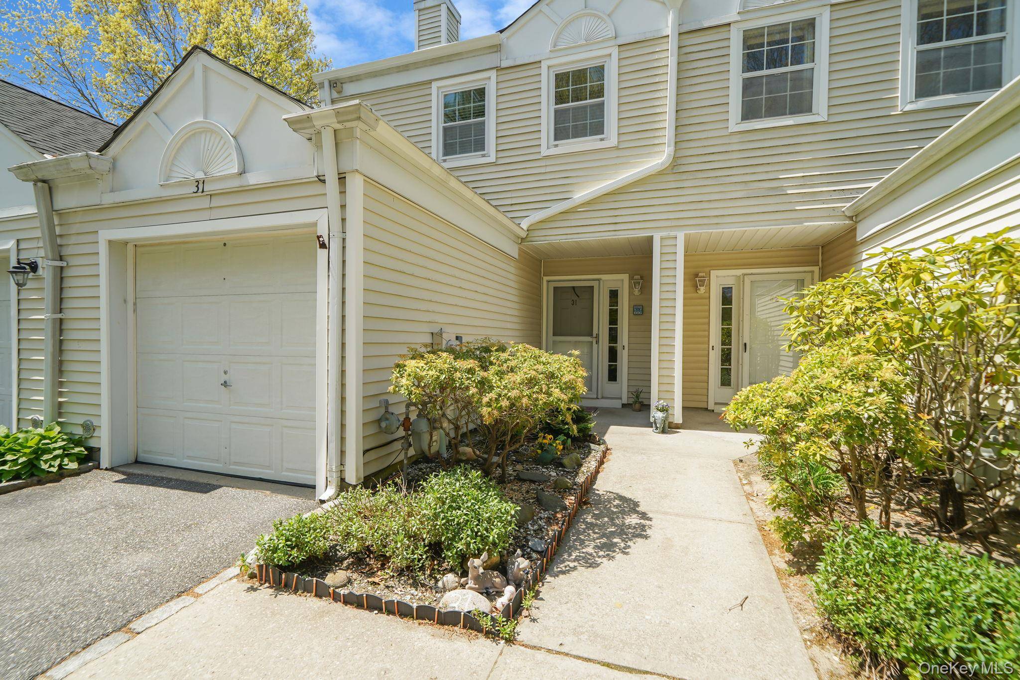 Apartamento de 2 Dormitorios en Venta en Manorville - Nueva York - EE. UU. - 2
