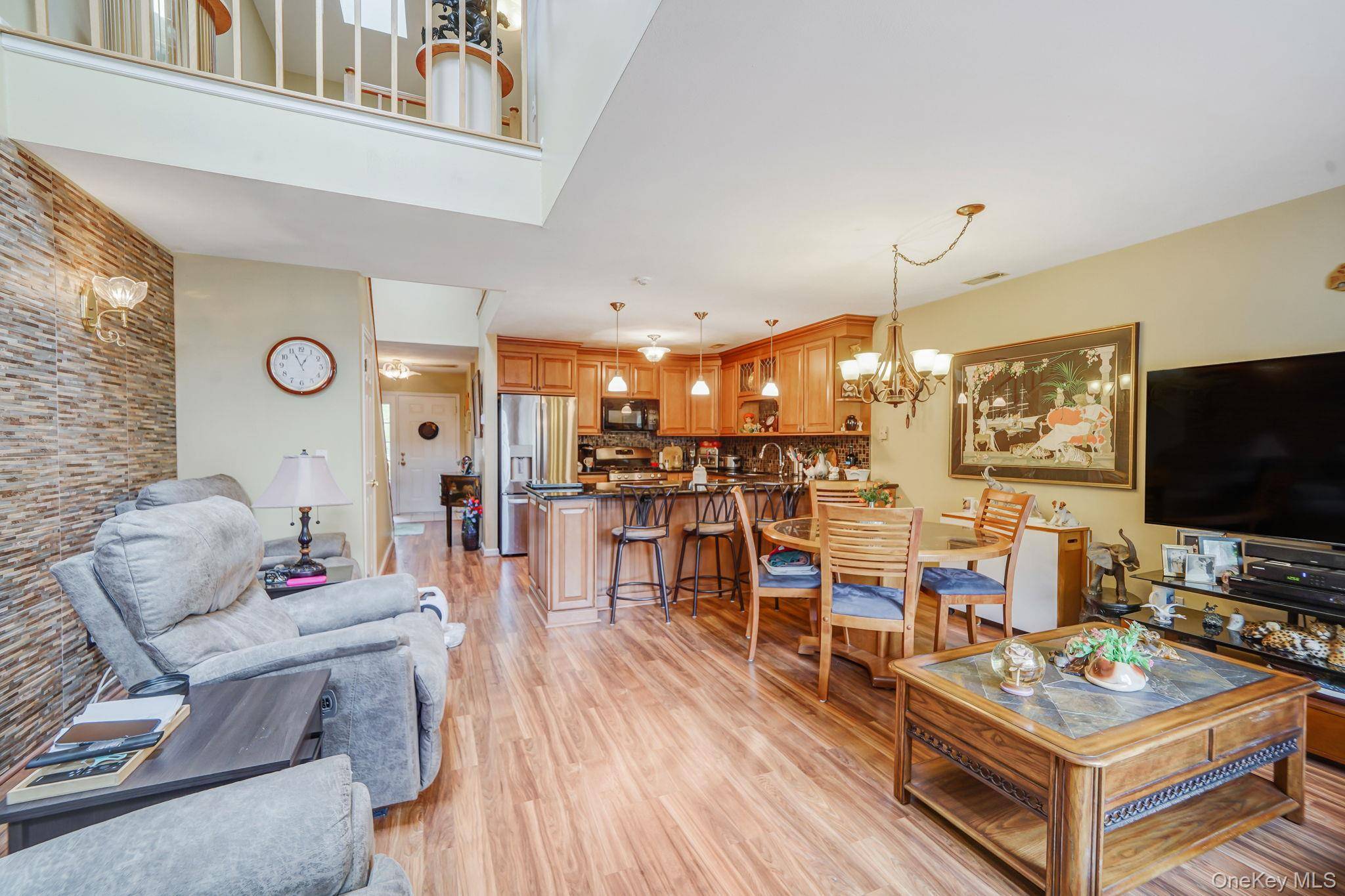 Apartamento de 2 Dormitorios en Venta en Manorville - Nueva York - EE. UU. - 8