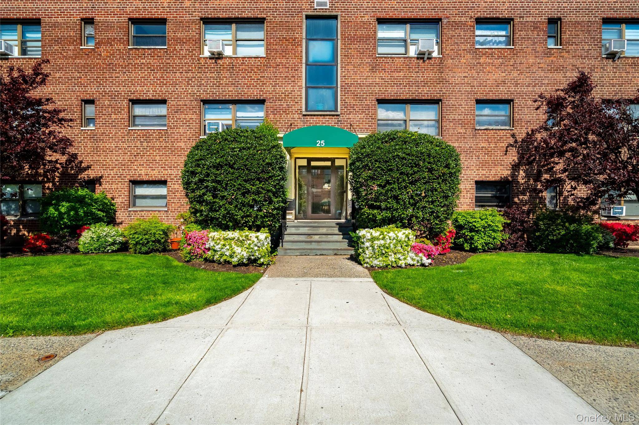 Apartamento com 2 Quartos à Venda em New Rochelle - Nova Iorque - EUA - 1
