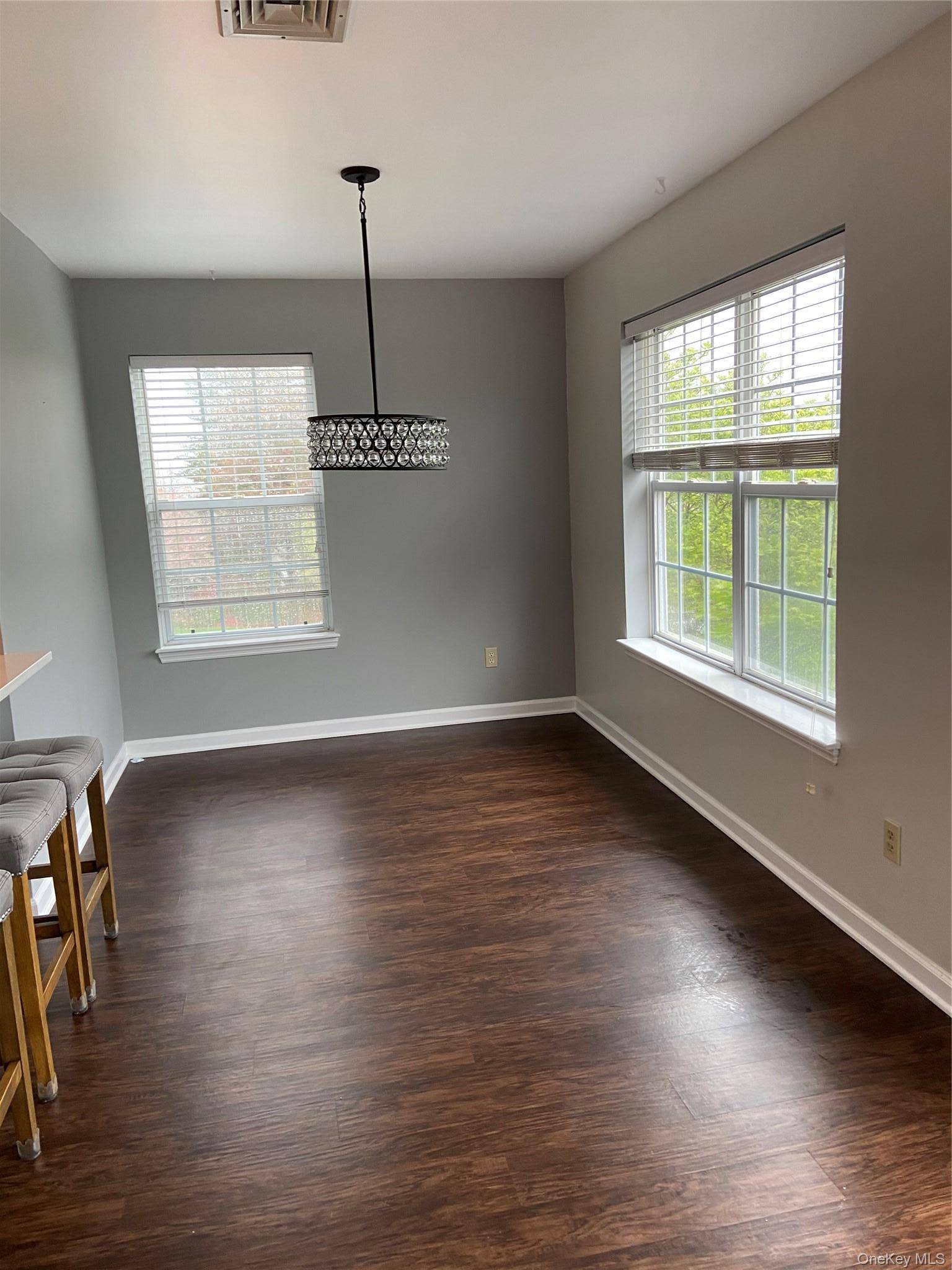Apartamento de 2 Dormitorios en Venta en New Windsor - Nueva York - EE. UU. - 4