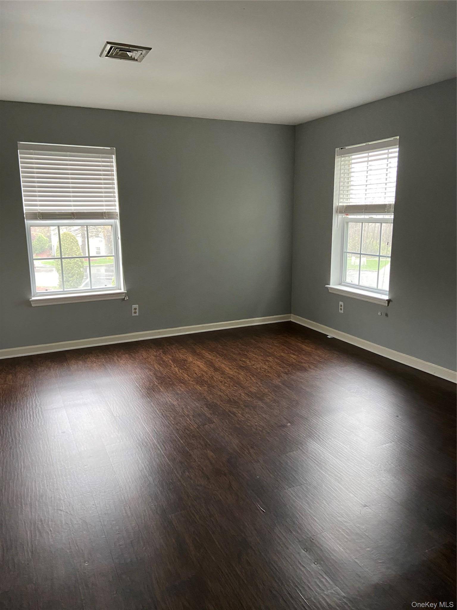 Apartamento de 2 Dormitorios en Venta en New Windsor - Nueva York - EE. UU. - 5