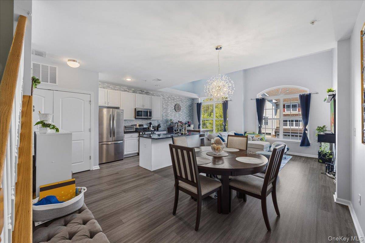 2 Bedroom Home for Sale in New Windsor - New York - USA - 4