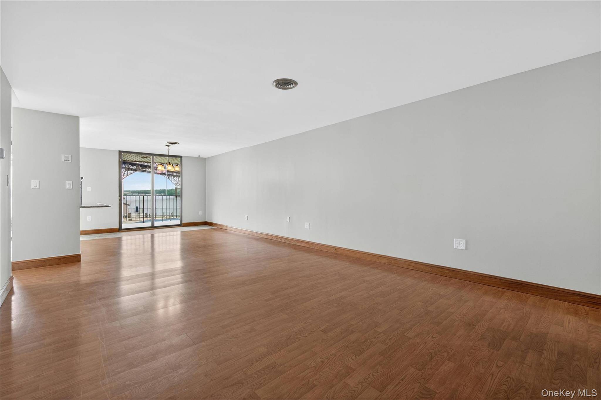 2 Bedroom Home for Sale in Newburgh - New York - USA - 5