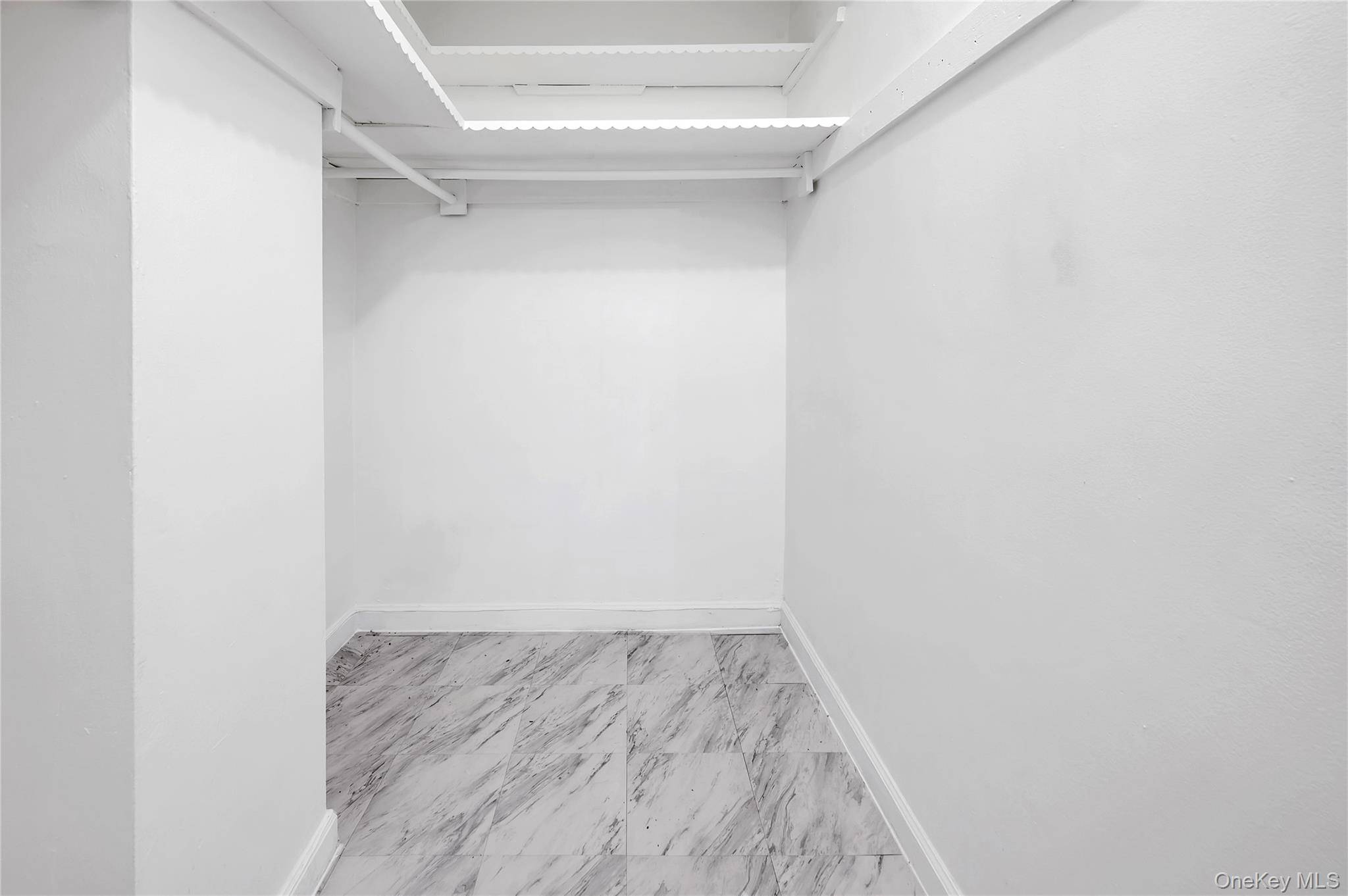 2 Bedroom Home for Sale in New York - Manhattan - New York - USA - 8