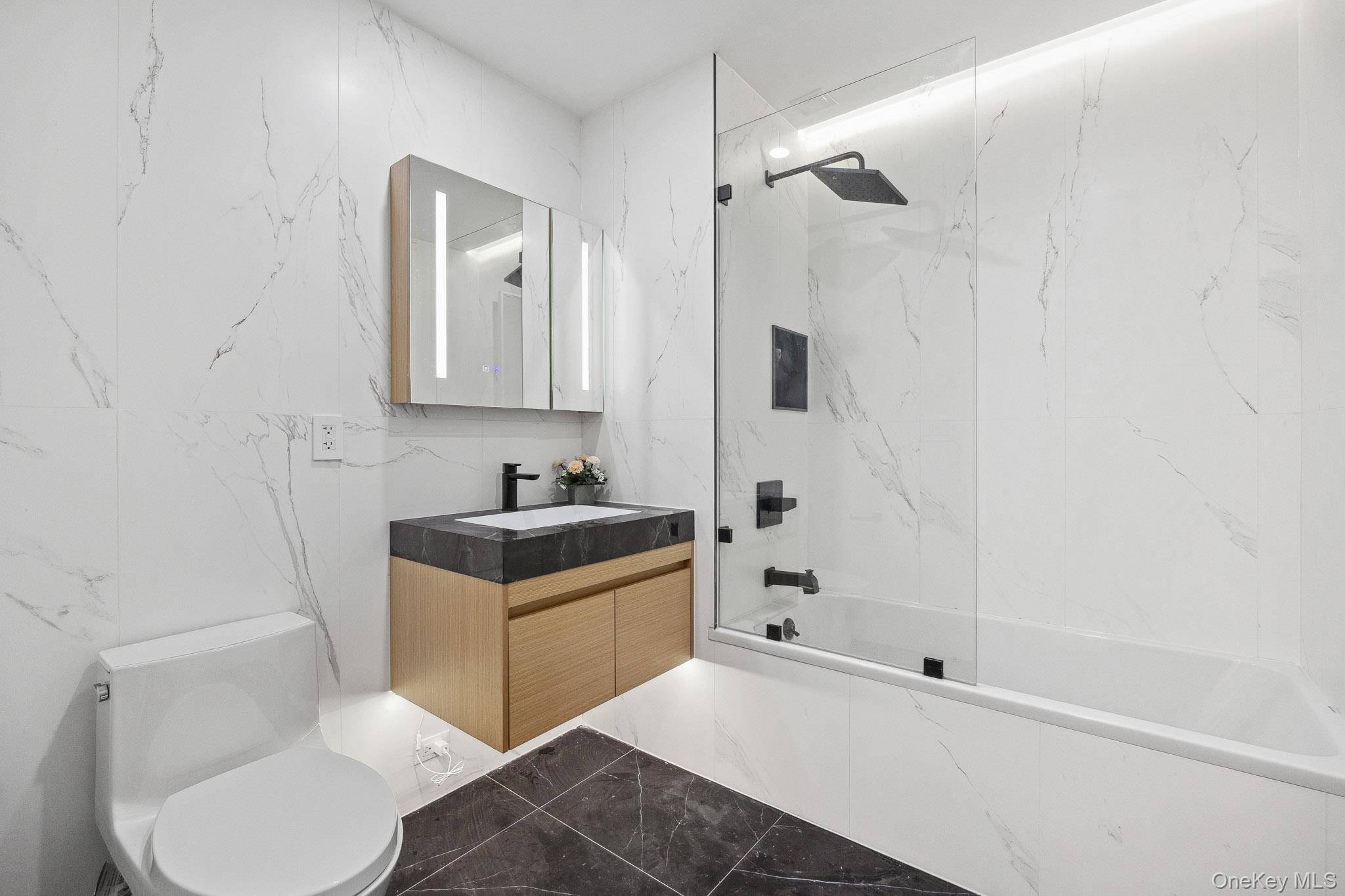 2 Bedroom Apartment for Sale in New York - Manhattan - New York - USA - 8