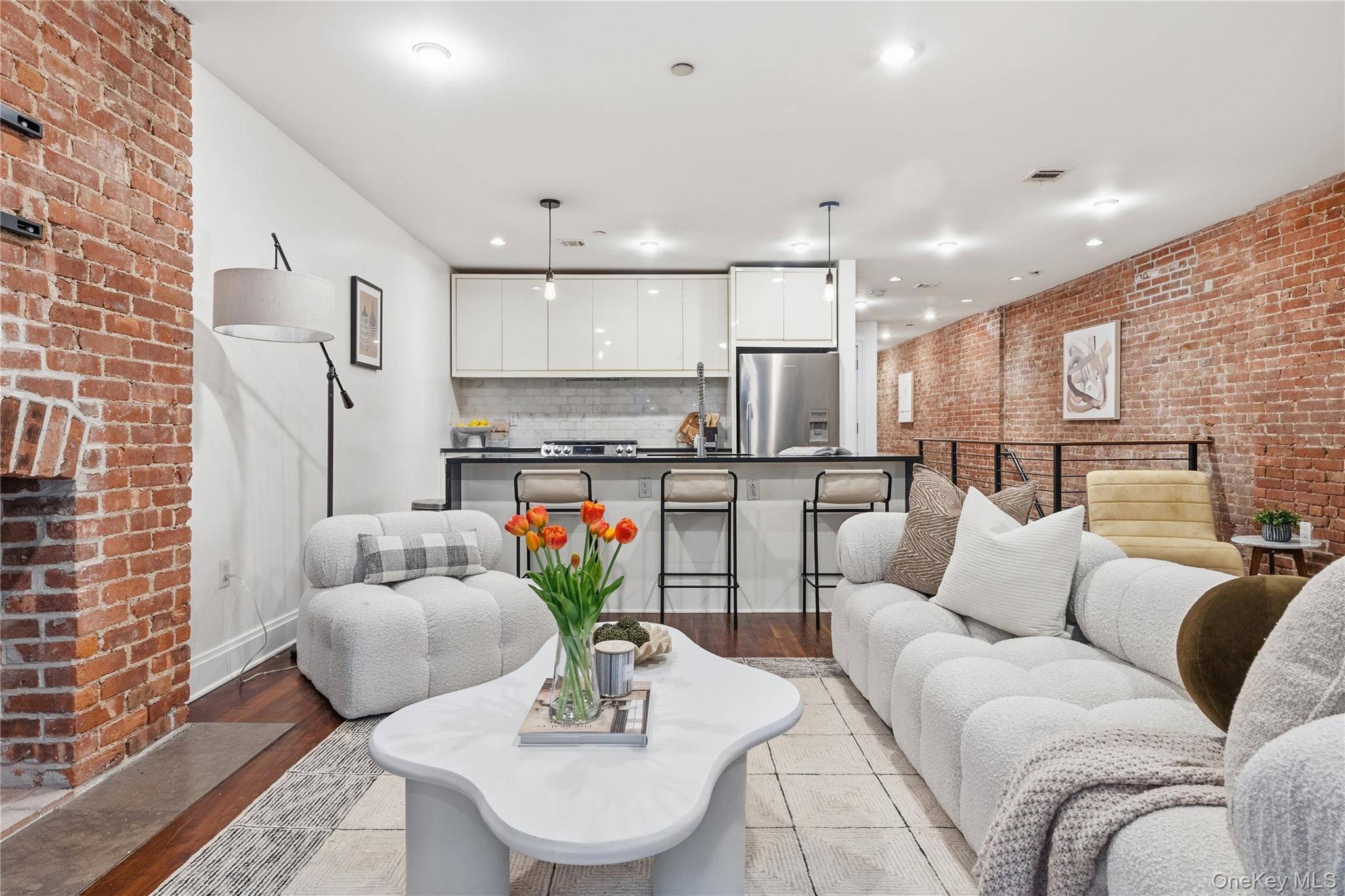 2 Bedroom Home for Sale in New York - Manhattan - New York - USA - 2