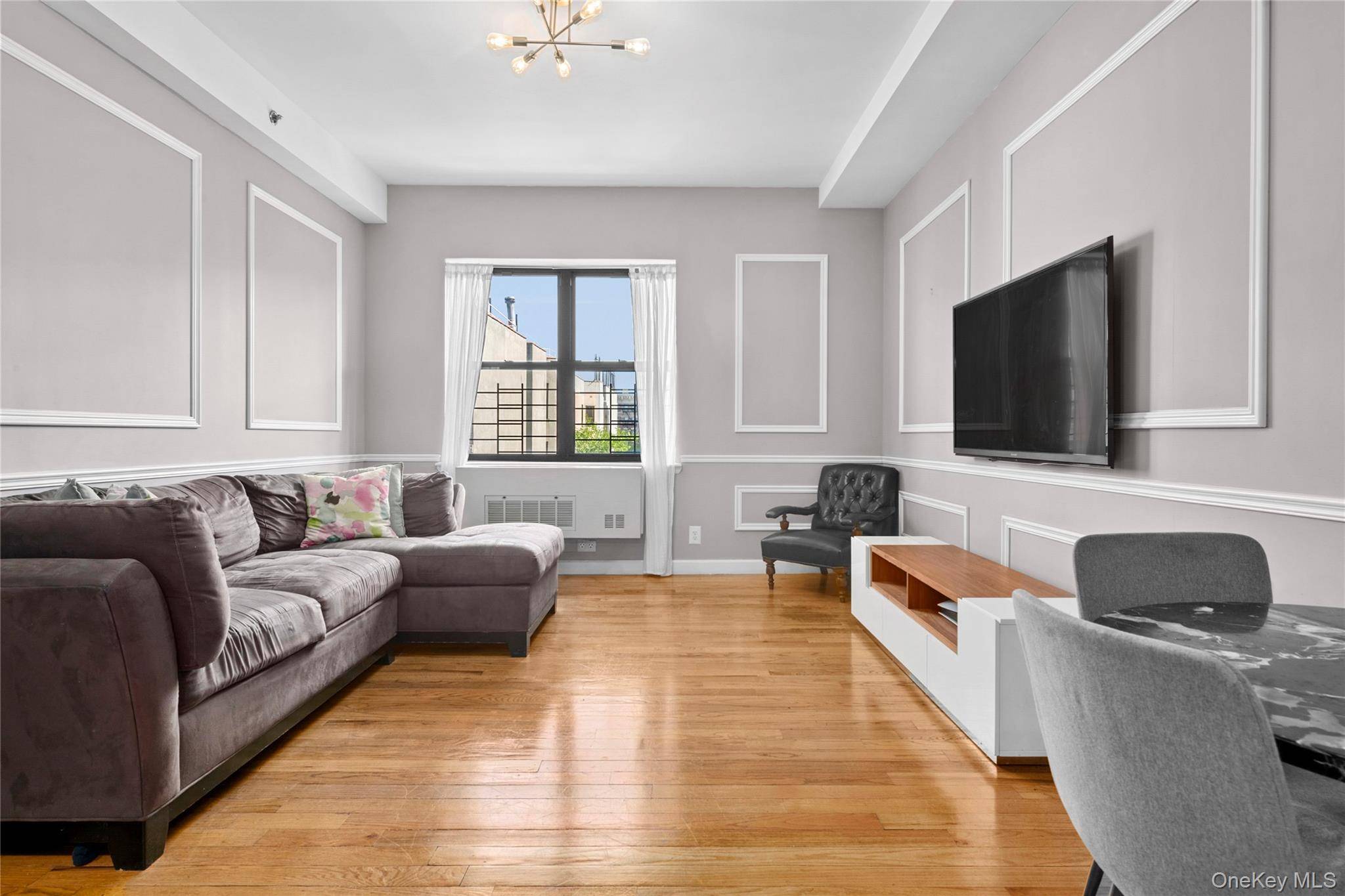 2 Bedroom Home for Sale in New York - Manhattan - New York - USA - 1