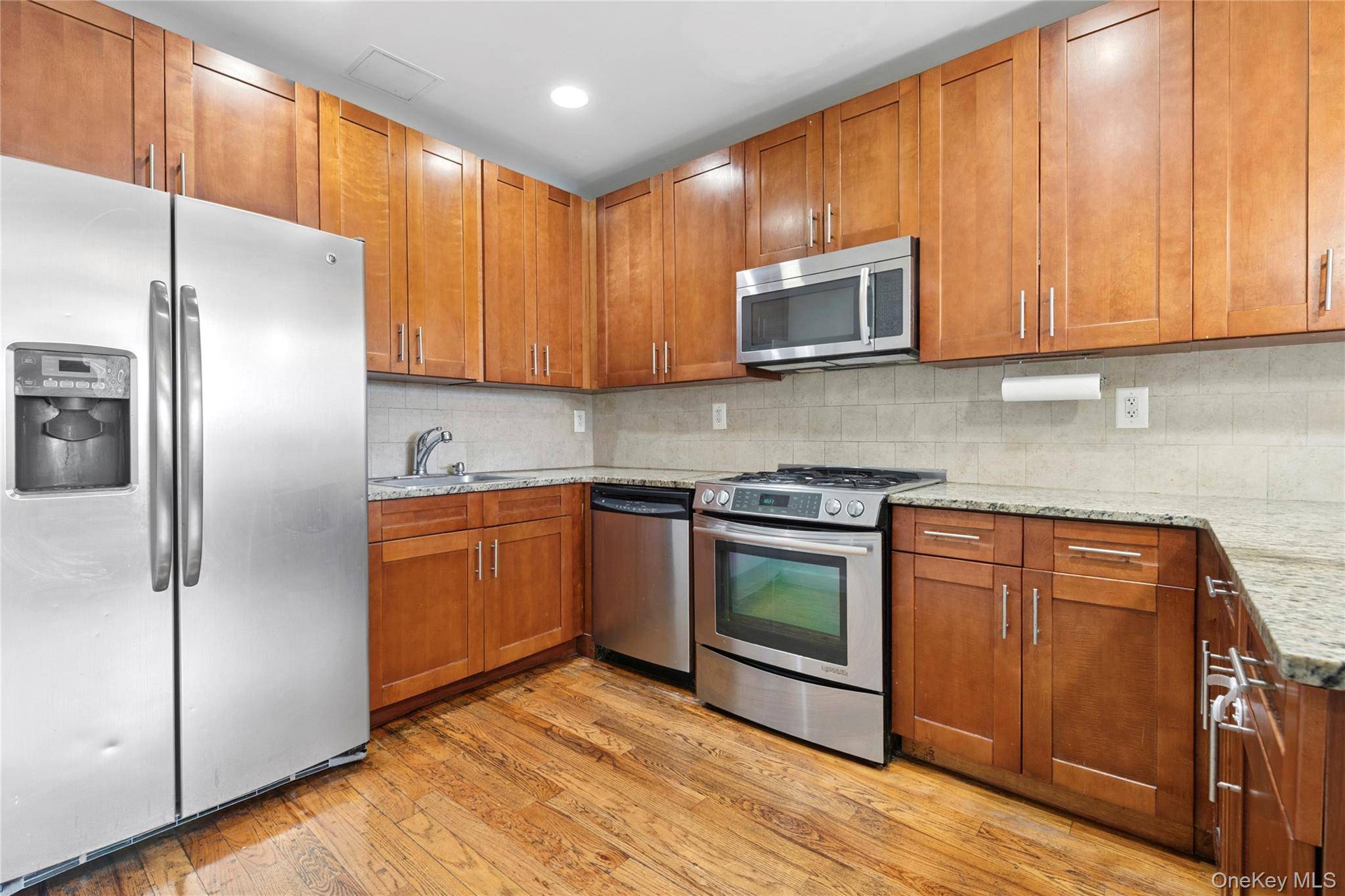 2 Bedroom Home for Sale in New York - Manhattan - New York - USA - 3