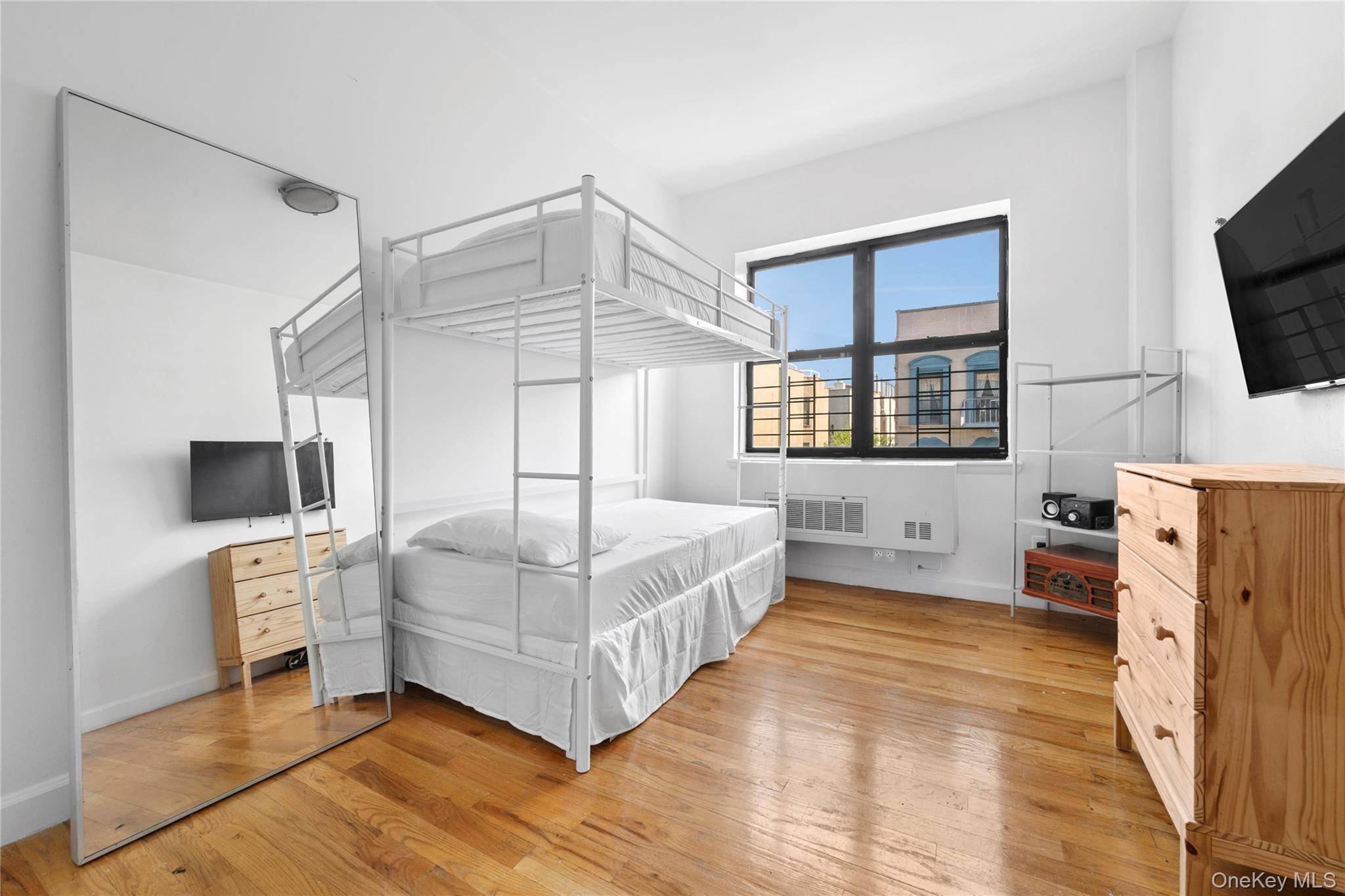 2 Bedroom Home for Sale in New York - Manhattan - New York - USA - 6