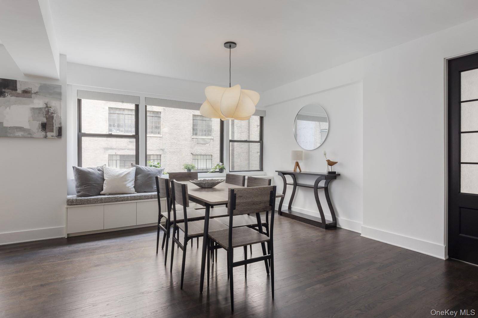 2 Bedroom Home for Sale in New York - Manhattan - New York - USA - 2